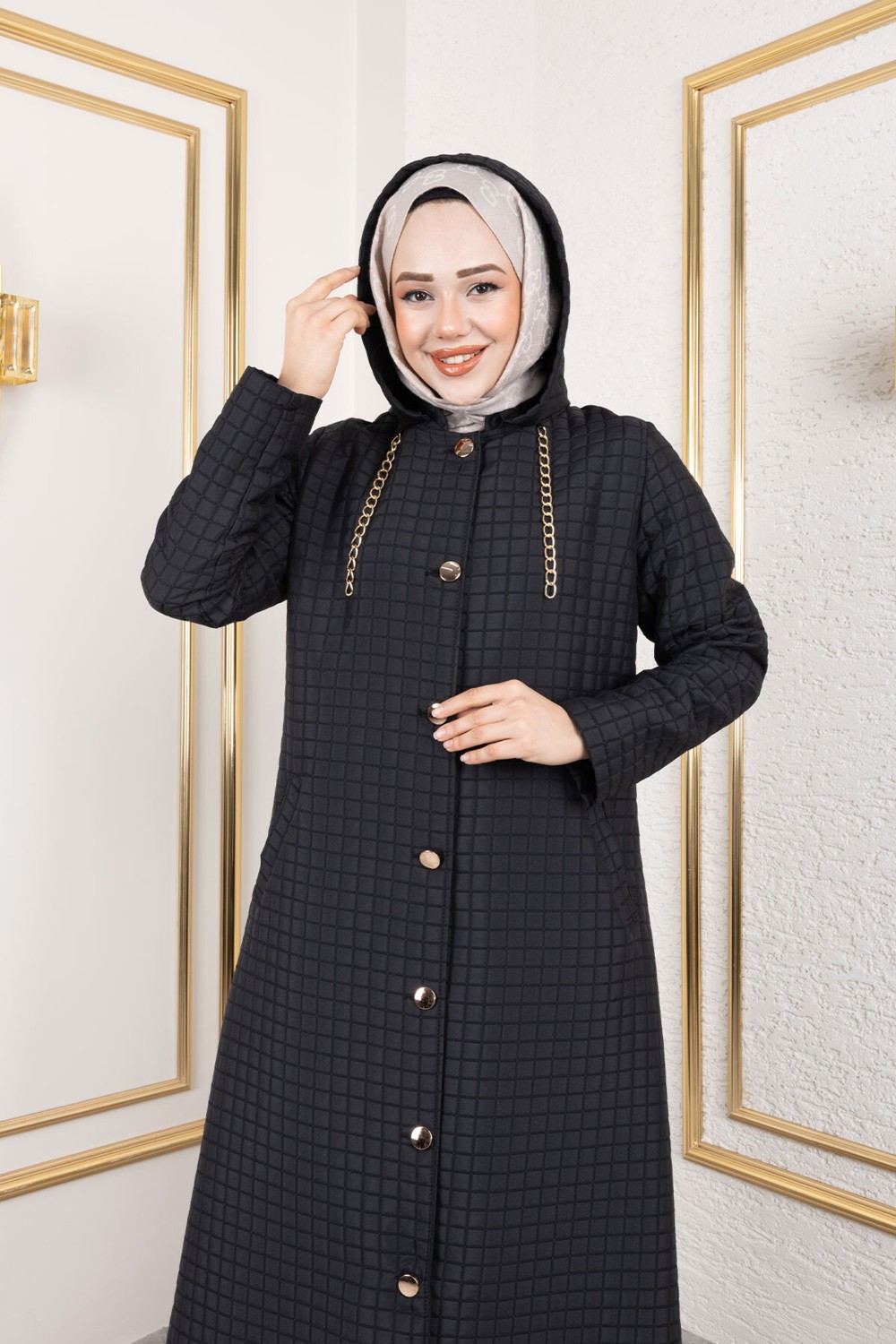 Sd Butik Zincir Detaylı Kapüşonlu Tesettür Kap - Altın Düğmeli - Kapitone Desenli Modern
