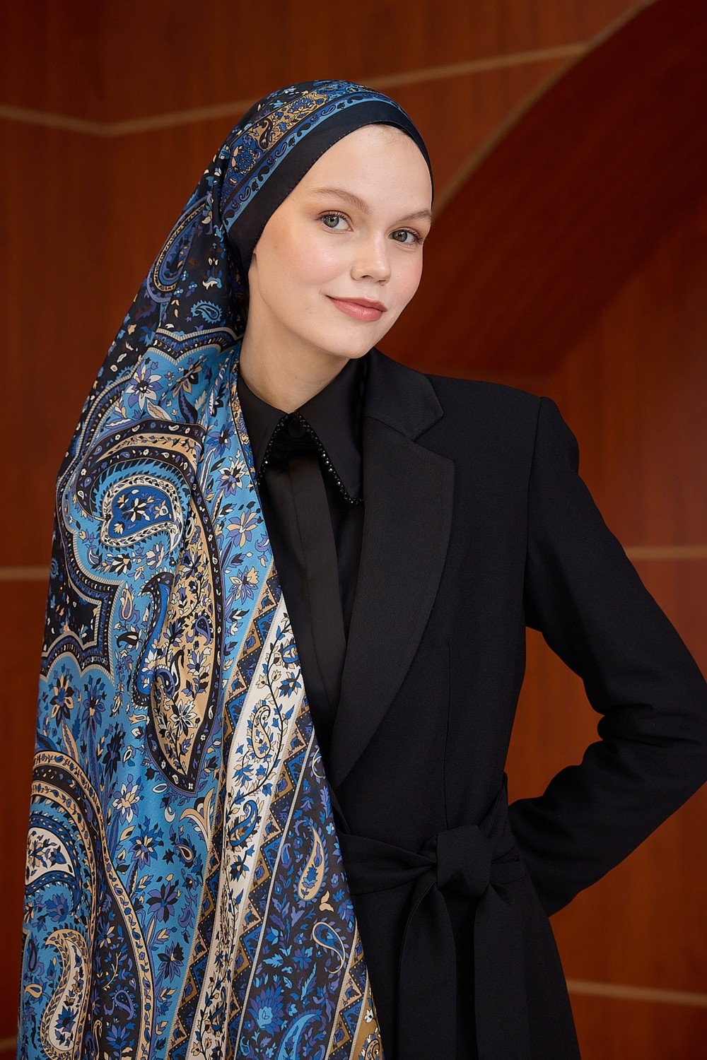 İpekhan Winter Bloom Soft Şal görsel 3