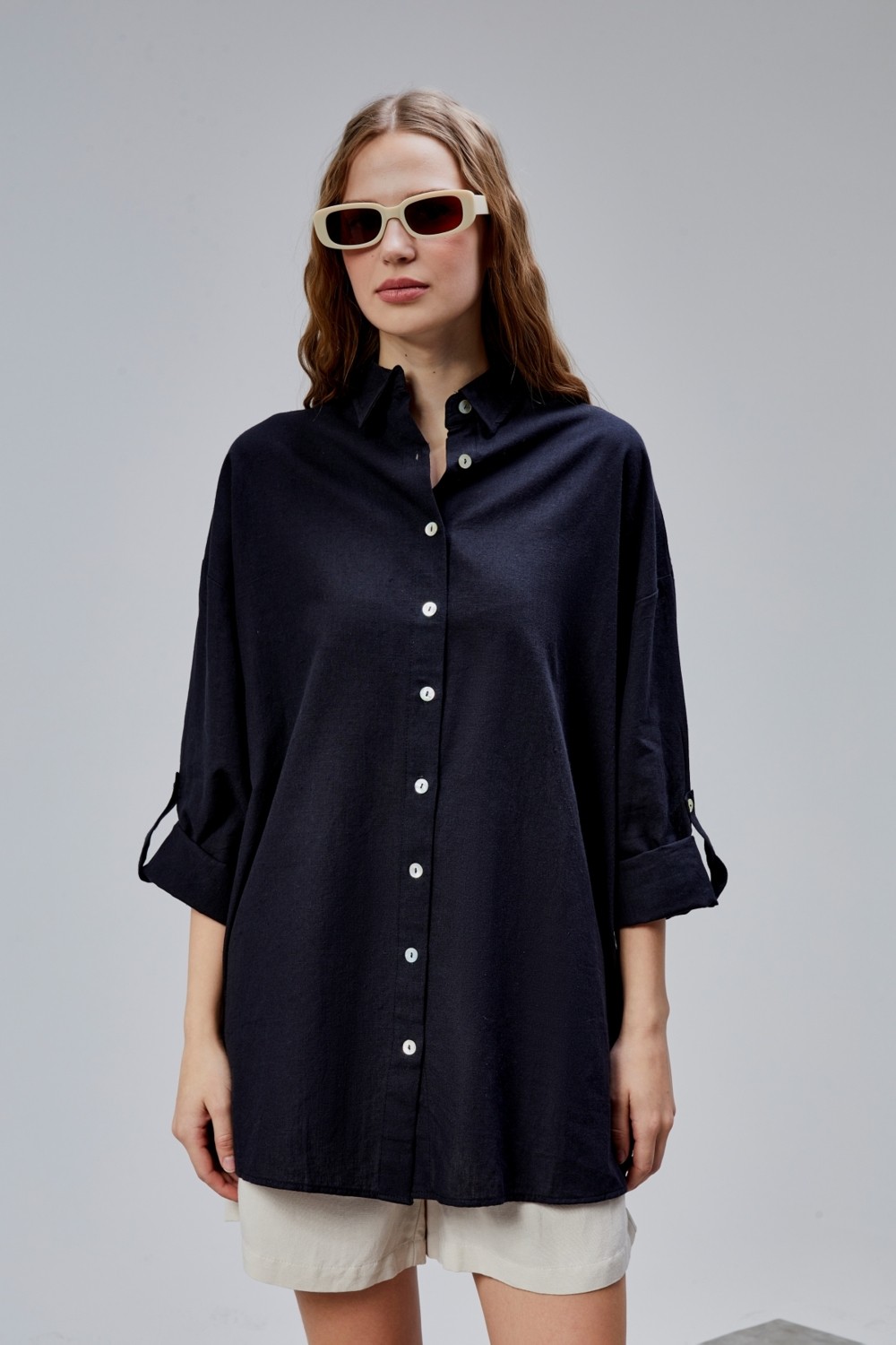 The Fancy Kadın Apoletli Katlamalı Uzun Kol Oversize Gömlek görsel 8