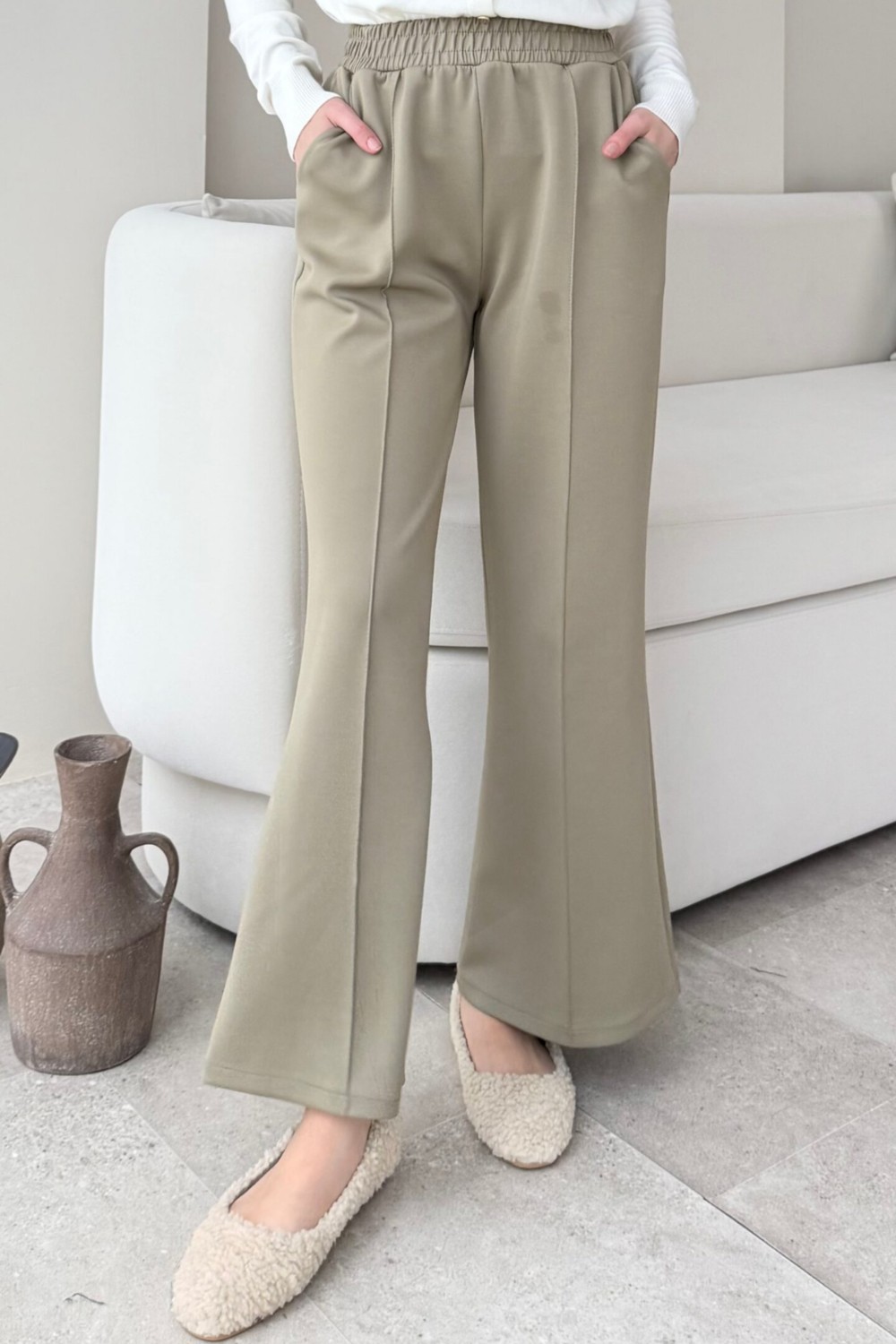 Tesettür Diyarı Çimalı Beli Lastikli Scuba Kumaş Tesettür Pantolon- Çağla Yeşili görsel 4