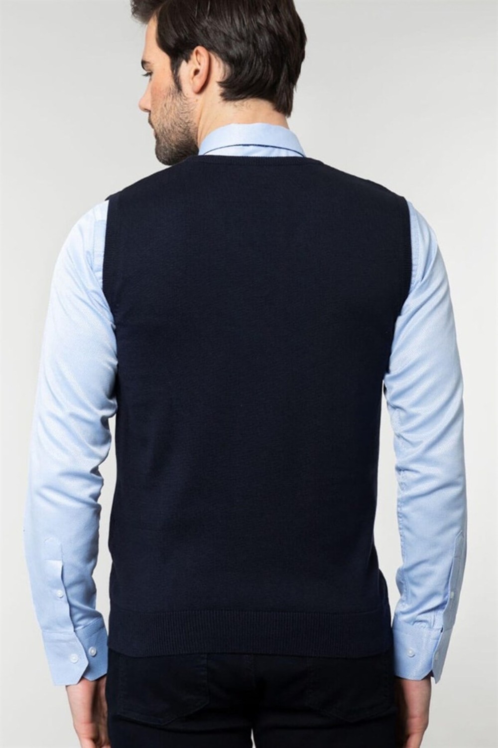 Tudors Erkek Slim Fit V Yaka Kendinden Desenli Siyah Süveter görsel 4