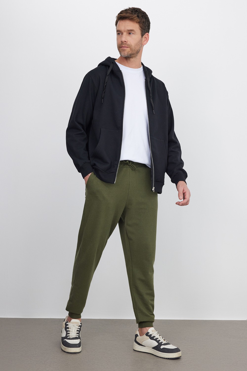 Tudors Erkek Regular Fit Klasik Kesim Beli Bağcıklı Jogger Cepli Lastikli Paça Gri Eşofman Altı görsel 5