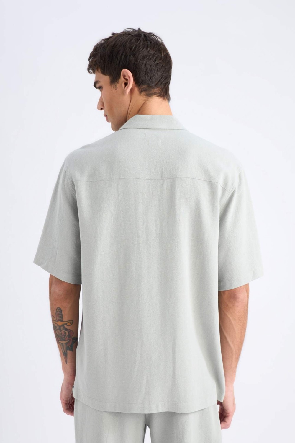DeFacto Relax Fit Polo Yaka Pamuklu Yazlık Kısa Kollu Gömlek D8875AX25SM görsel 6