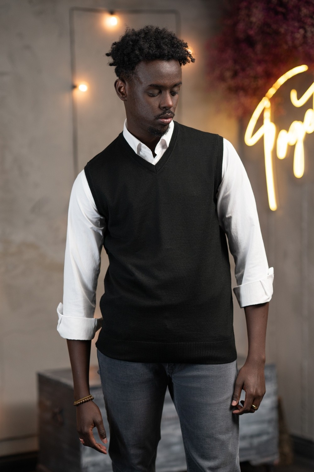 Woolen World V Yaka Regular Fit Yünlü Kolsuz Triko Süveter görsel 5