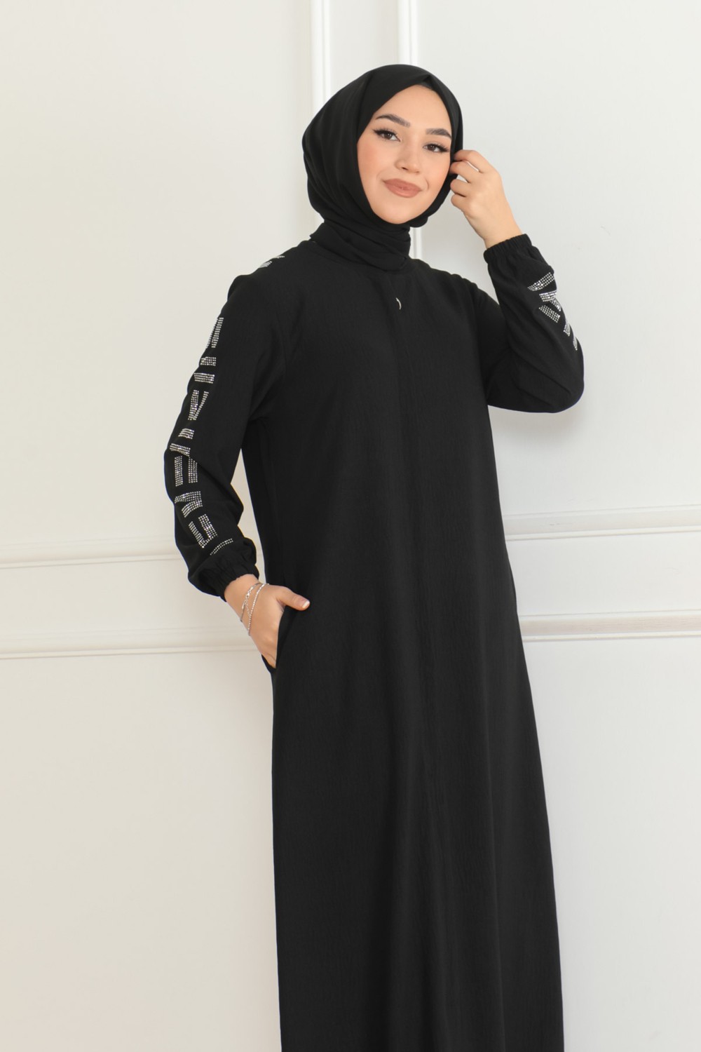 Oktayusta Collection Günlük Siyah Taş Detaylı Ferace görsel 3
