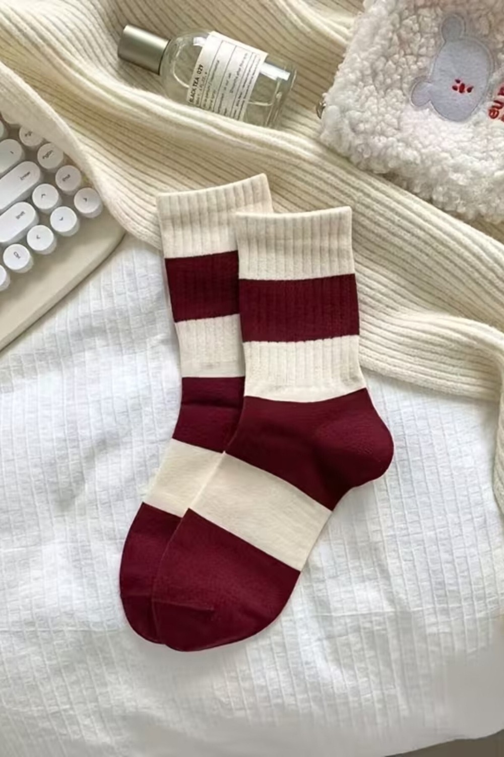 Hitit Socks Kadın Premium Kalite Uzun Kolej Çorap 5 Çift Kırmızı Beyaz Çizgili Kurdele Detaylı görsel 3