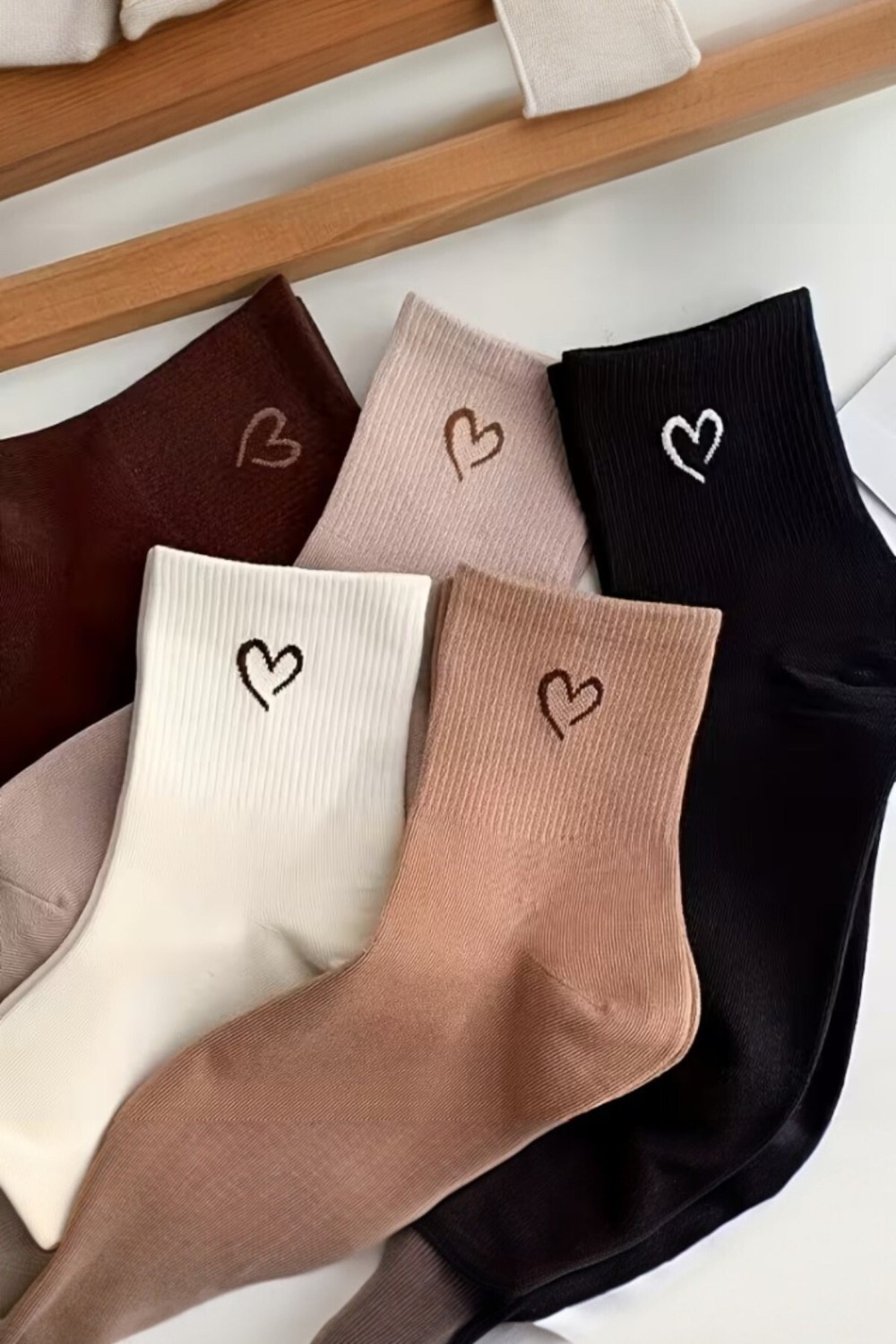 Hitit Socks Kadın 5 Çift Premium Kalite Mini Kalp Desenli Günlük Kullanım Sevimli Kolej Çorabı görsel 6