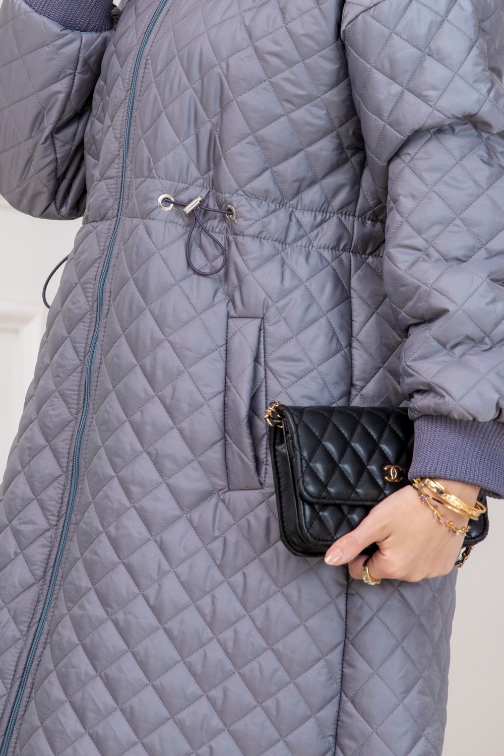 Sevitli Yakası Kürklü Capitone Mont-Lacivert görsel 4