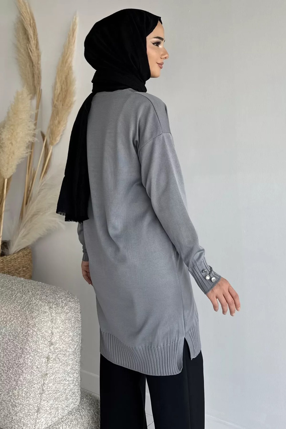 Julude Ön Düğmeli V Yaka Nakışlı Tesettür Triko Hırka P-00019049 görsel 3