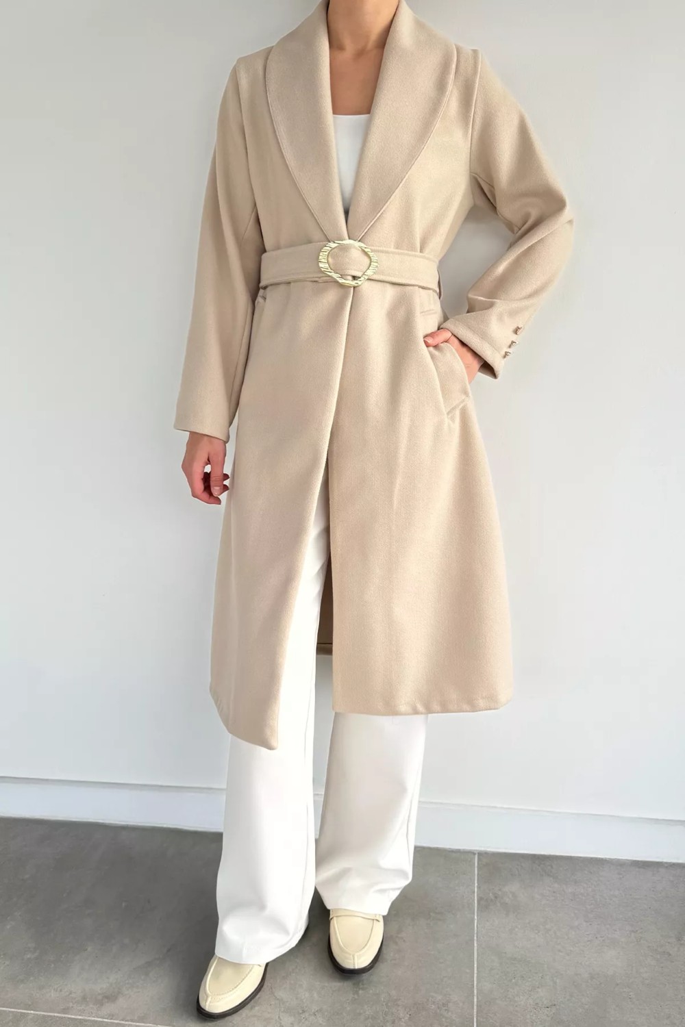 Gülseli Kadın Bel Kuşaklı Gold Toka Detaylı Kaşe Kaban P-00019459 görsel 8
