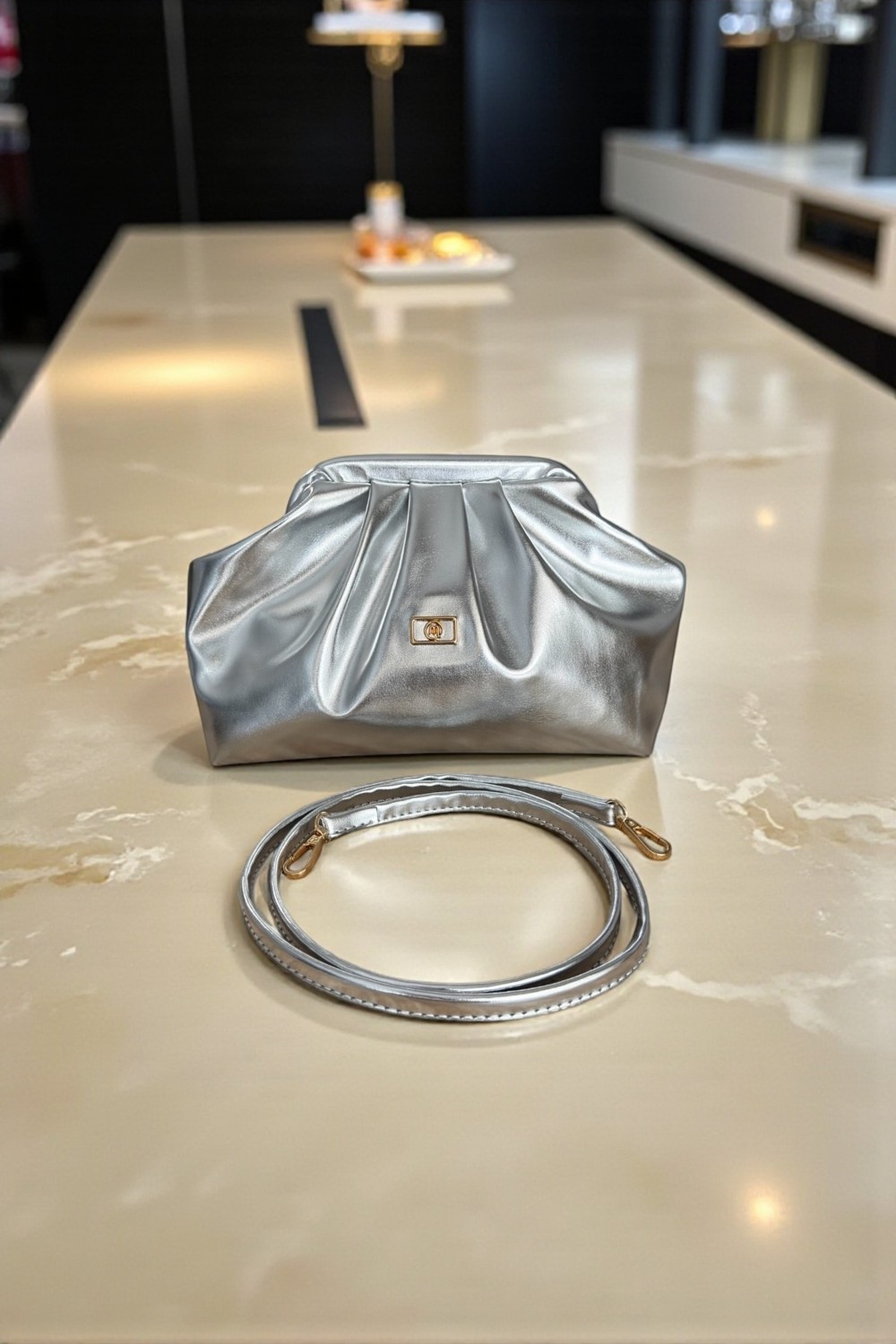 Class Bag Kadın Gold Orta Boy Parlak Suni Deri Askılı Clutch ve Abiye Çanta görsel 5