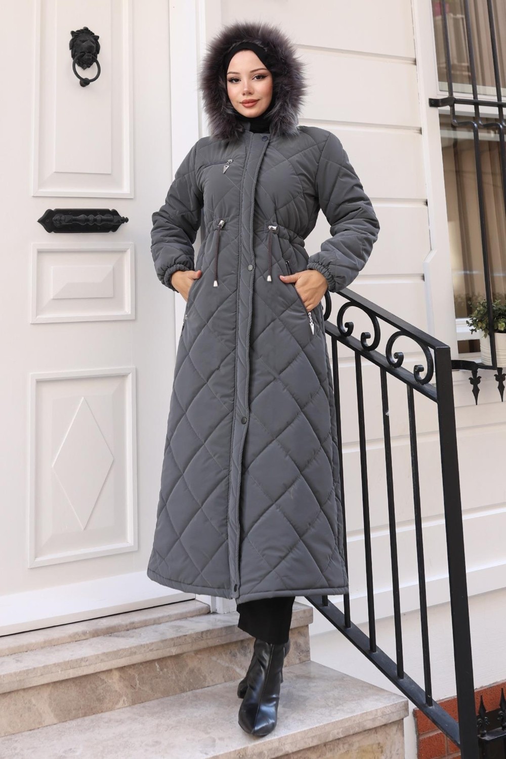 Moda Mihram Fermuarlı Kapşonlu Kapitone Mont Kadın Lacivert 19277 Uzun Kol Klasik Stil Özellikli