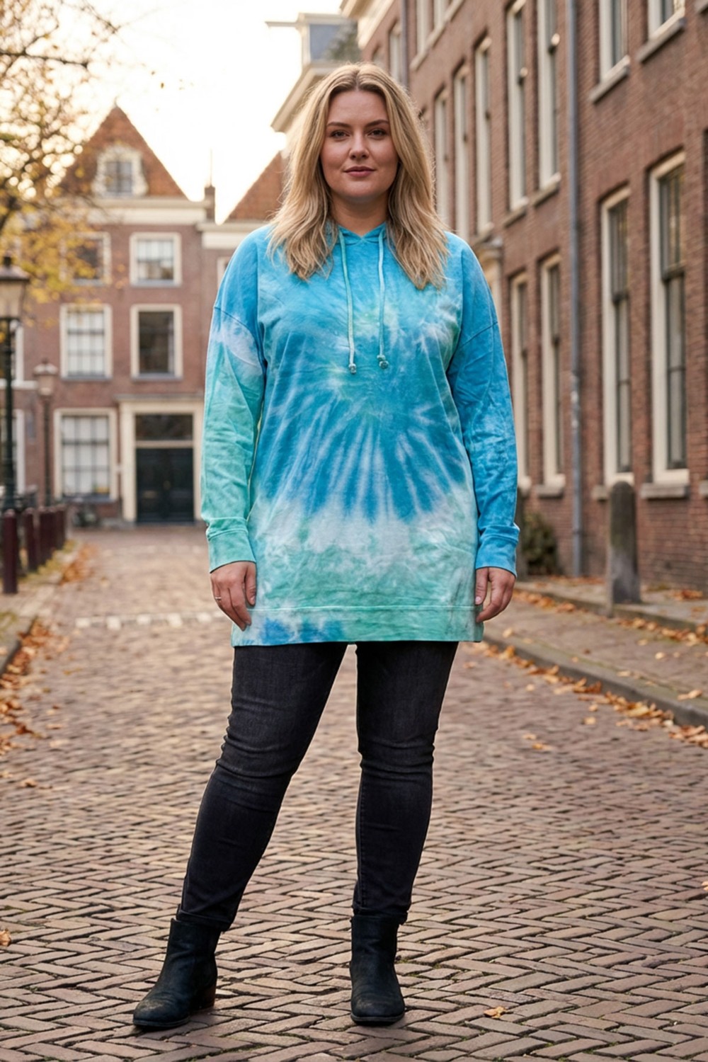 Stil Diva Büyük Beden Kapüşonlu Uzun Kollu Ince Kumaşlı Batik Desenli Sweatshirt 173486