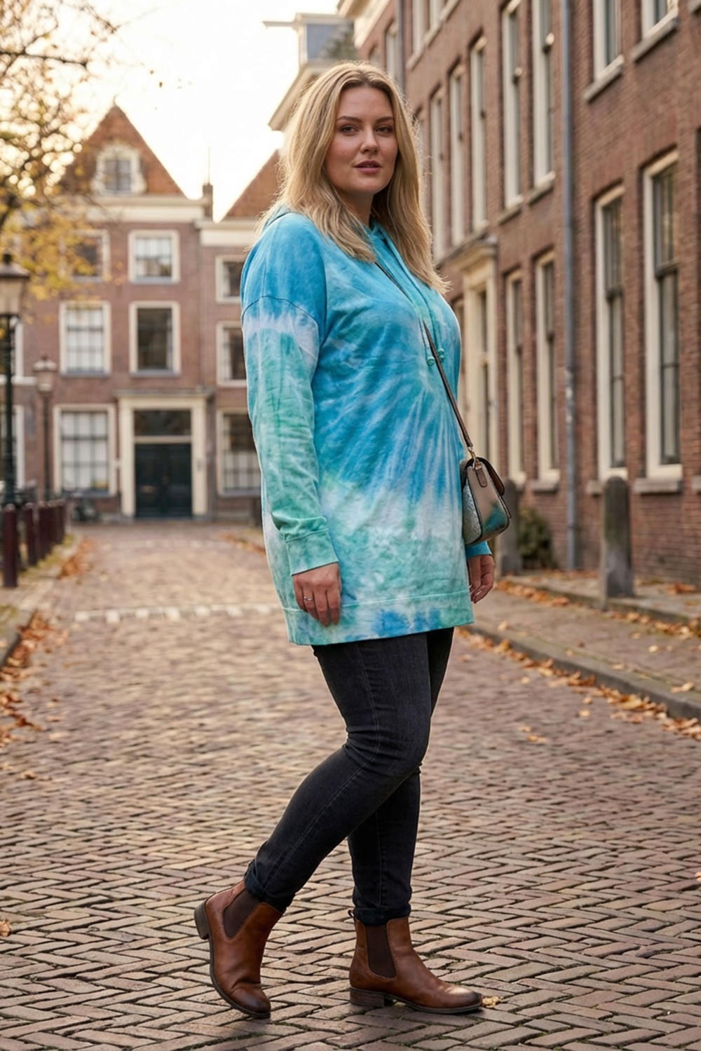 Stil Diva Büyük Beden Kapüşonlu Uzun Kollu Ince Kumaşlı Batik Desenli Sweatshirt 173486 görsel 4