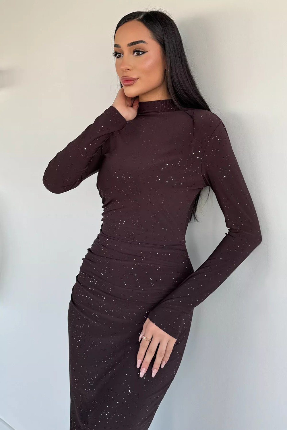 Gülseli Kadın Dik Yaka Bel ve Omuz Büzgülü Yırtmaç Detaylı Işıltılı Abiye P-00019746 görsel 3