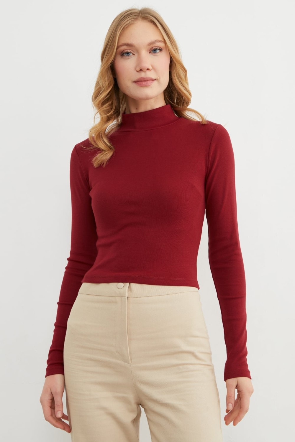 FullaModa Basic Yarım Balıkçı Yaka Crop Body