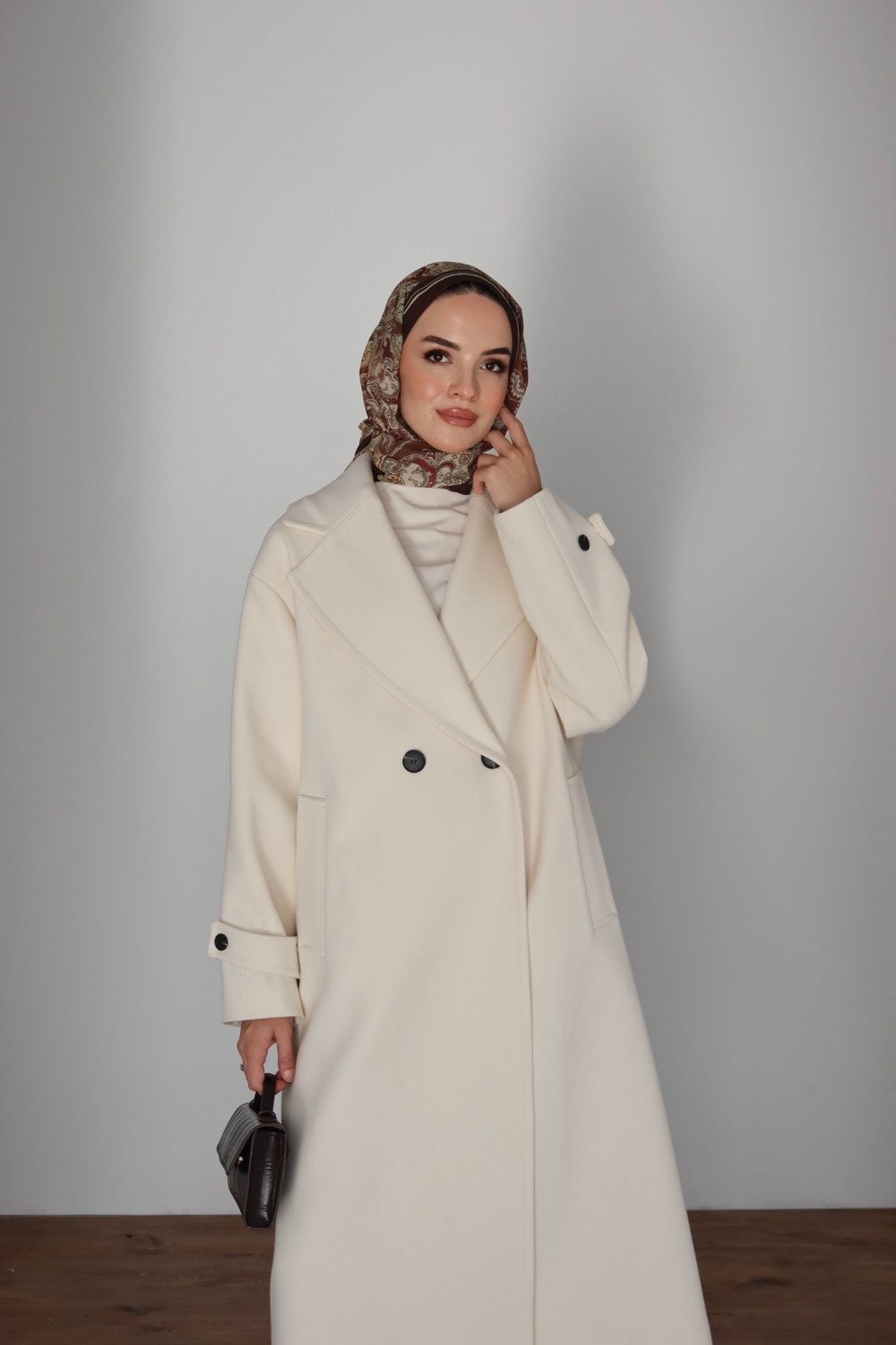 Esila Butik Düğme Detaylı Astarlı Premium Kadın Kaşe Kaban görsel 8