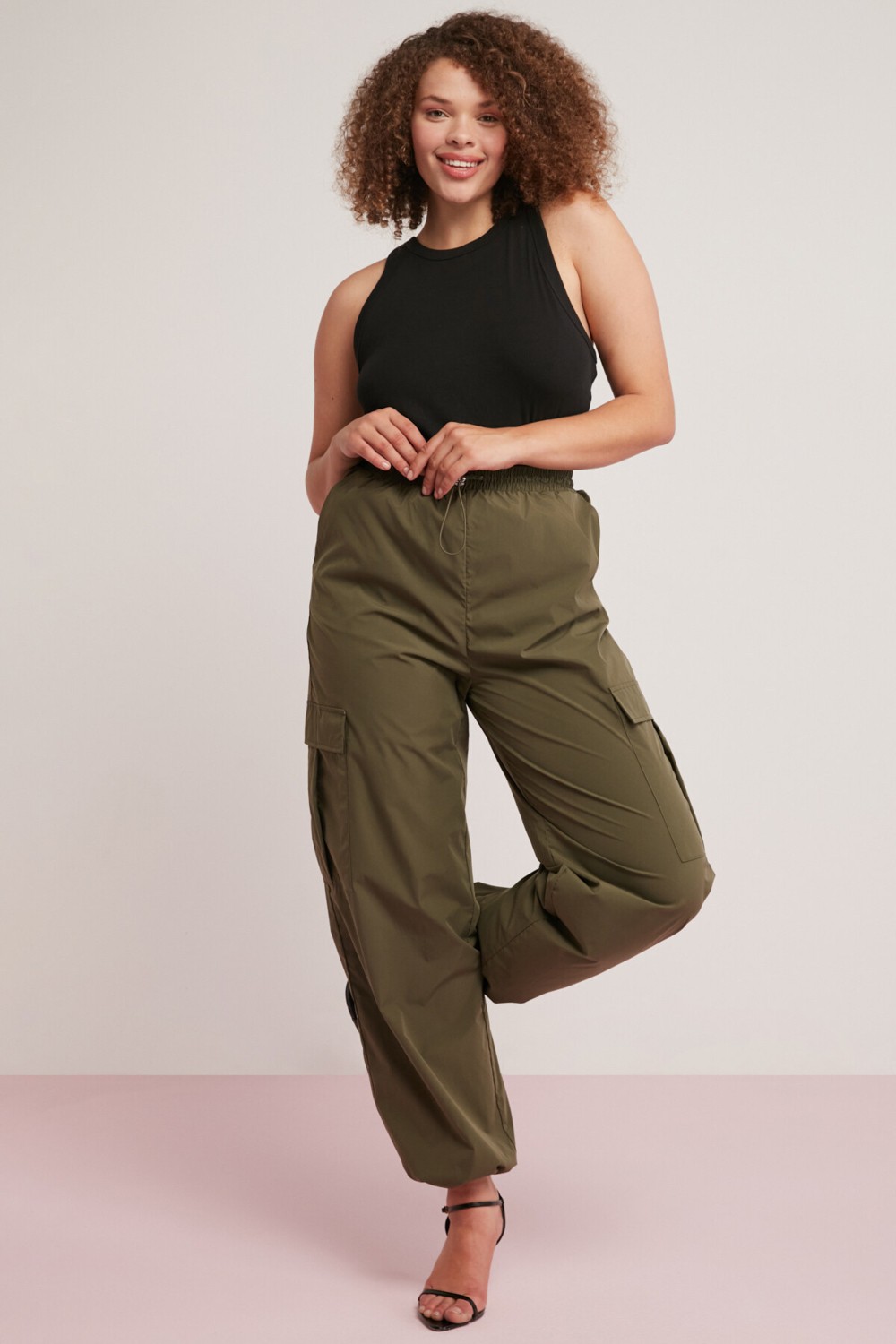 Ethiquet Avalonbb Kadın Relaxed Fit Beli Ve Paçası Lastikli Stoperli Kargo Cepli Siyah Büyük Beden Pantolon görsel 4