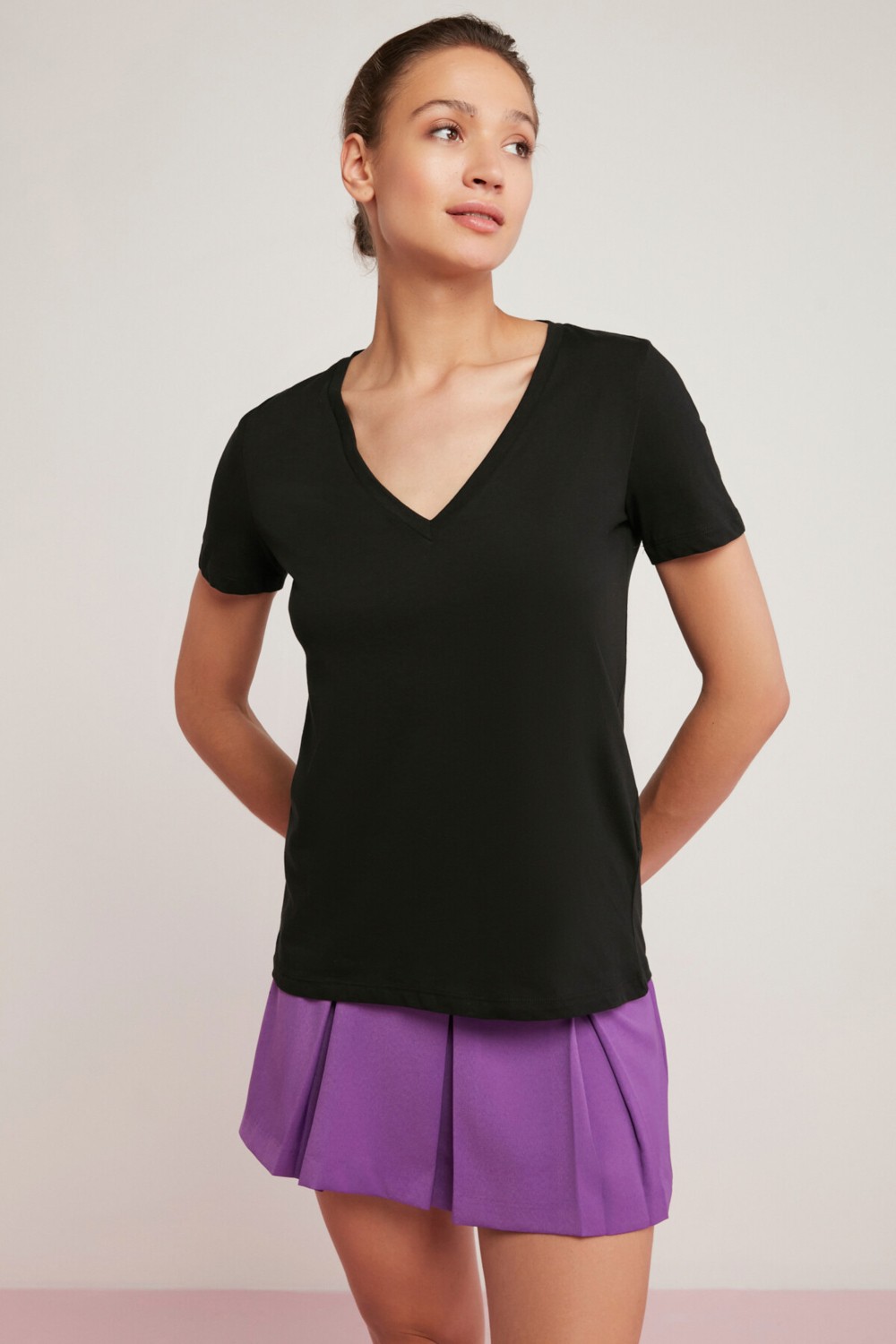 Ethiquet Mabel Kadın 100% Pamuk V Yaka Yarım Kollu Örme Regular Fit Basıc Yeşil T-shirt görsel 3