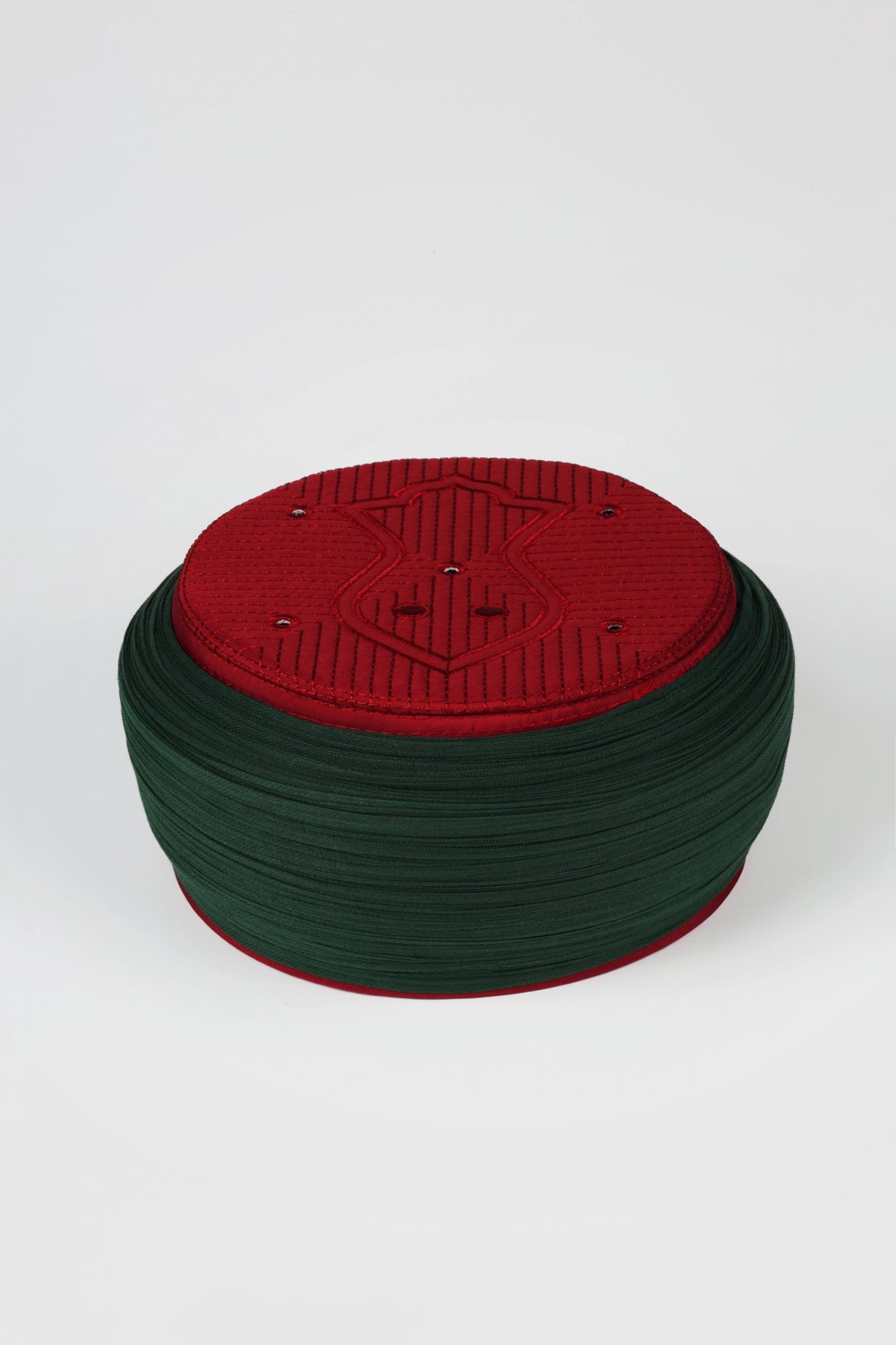 Sarıkhane Çocuk Namaz Sarığı - Yeşil Kumaş - Bordo Takke - Yuvarlak Sarım - Nâli Şerif - 4 Metre