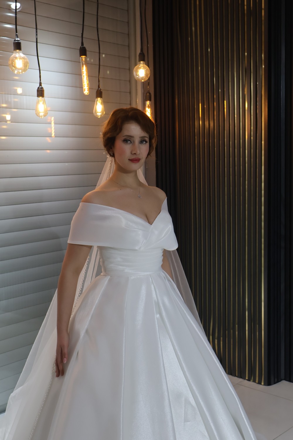Almila Gelinlik görsel 3