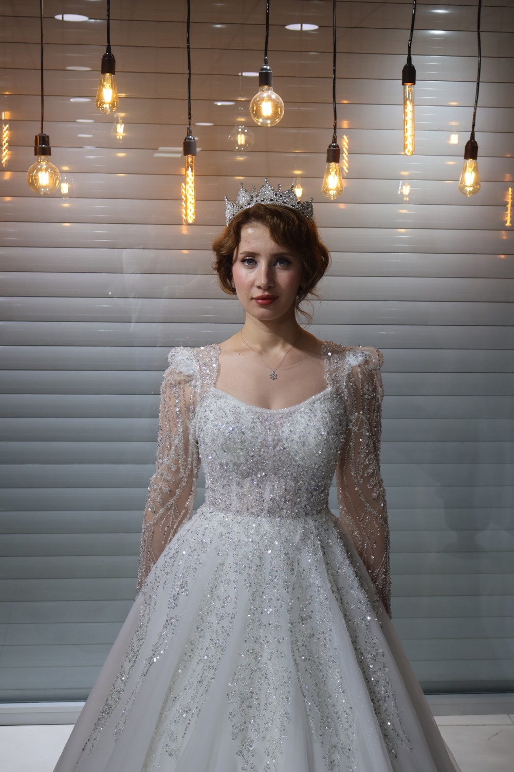 Almila Gelinlik