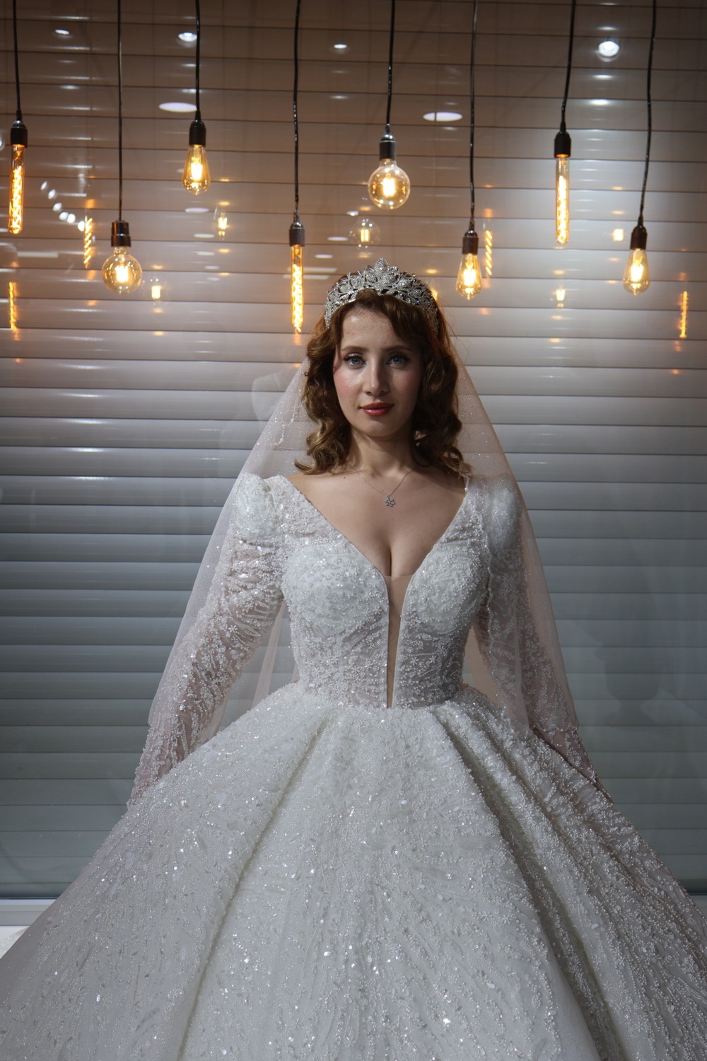 Almila Gelinlik