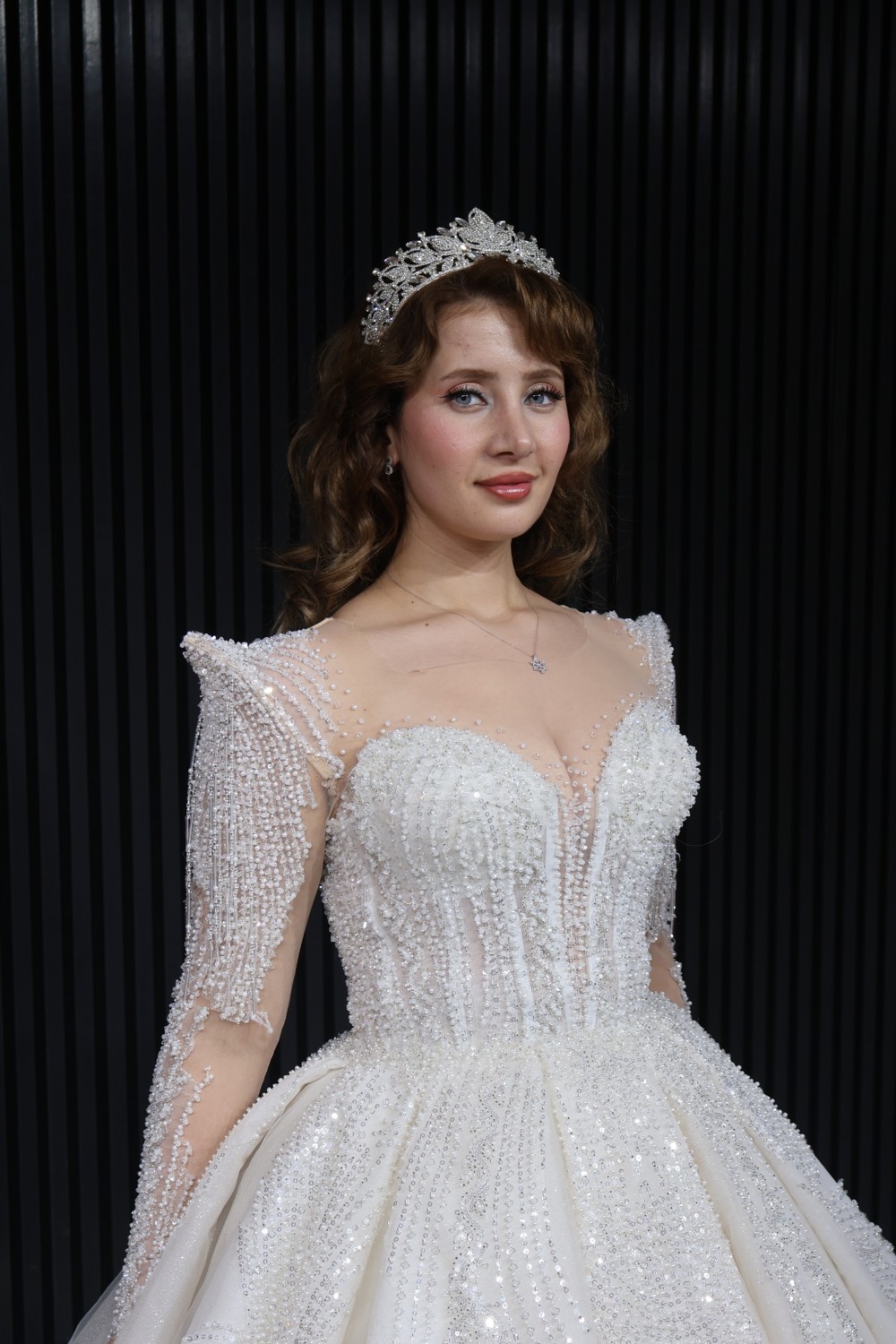 Almila Gelinlik görsel 2