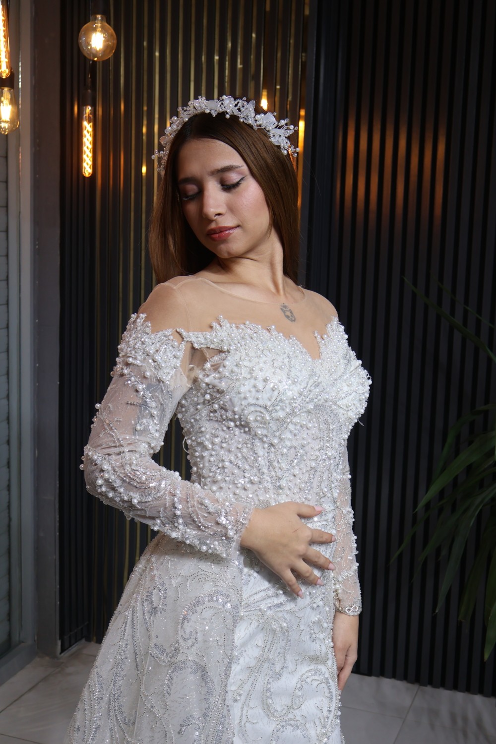 Almila Gelinlik