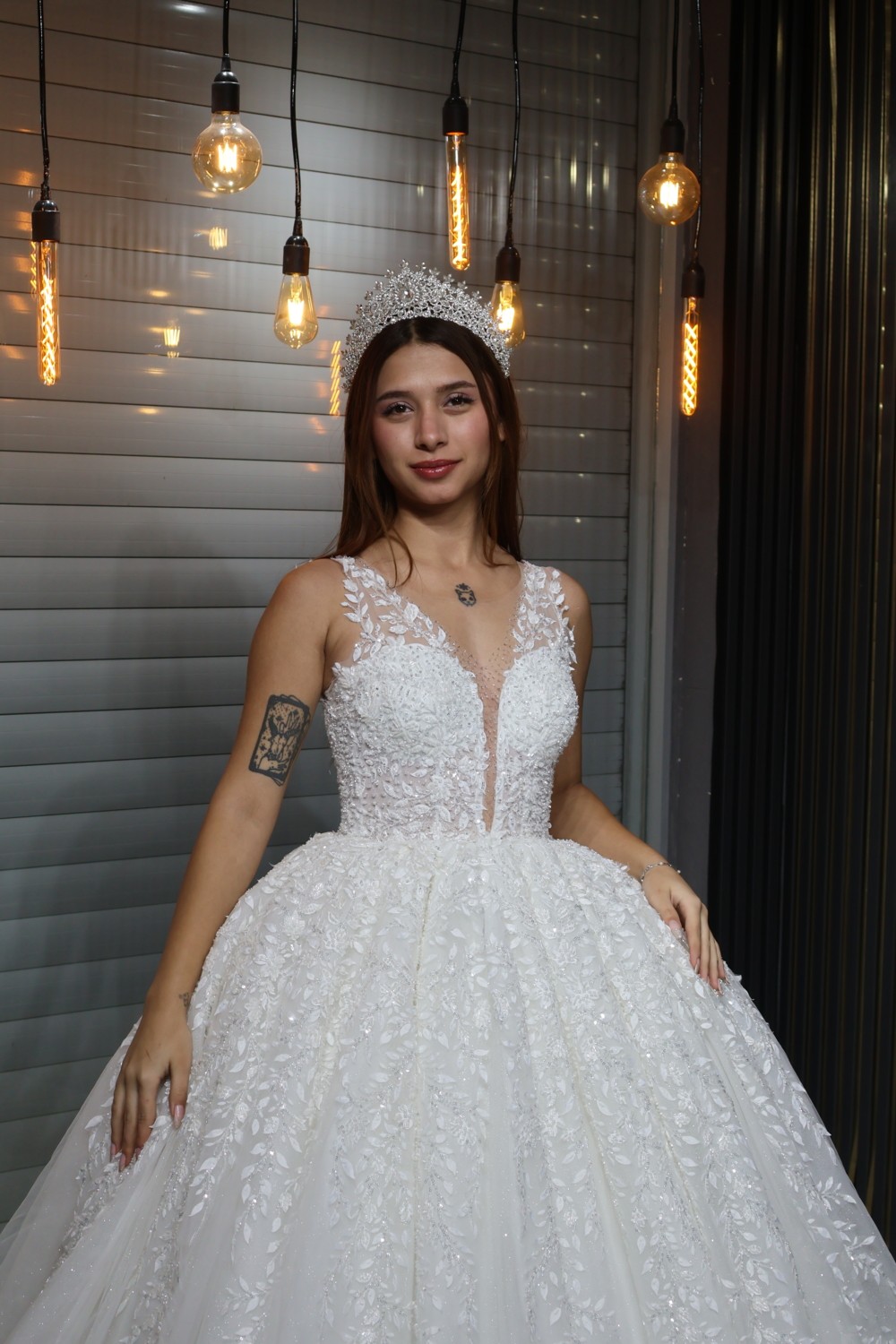 Almila Gelinlik görsel 4