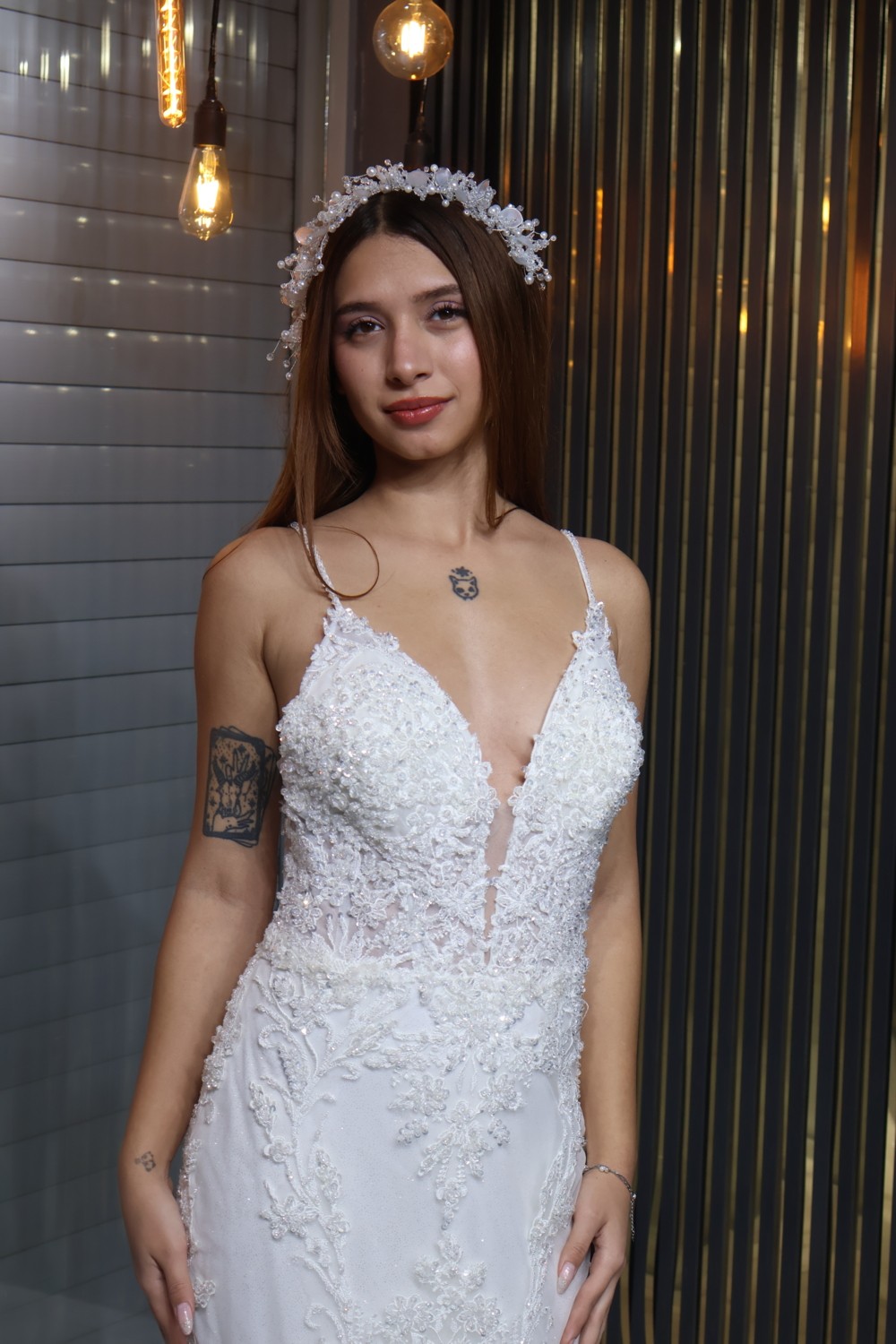 Almila Gelinlik