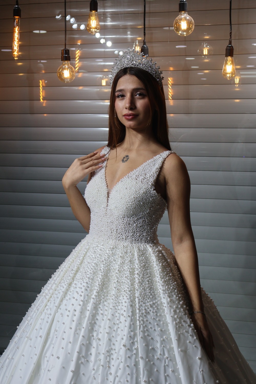 Almila Gelinlik görsel 4