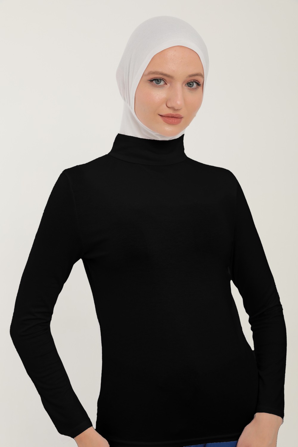 Kadın Uzun Kollu Yarım Balıkçı Yakalı Penye Likralı Body