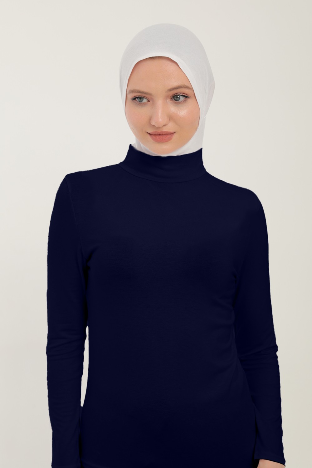 Kadın Uzun Kollu Yarım Balıkçı Yakalı Penye Likralı Body