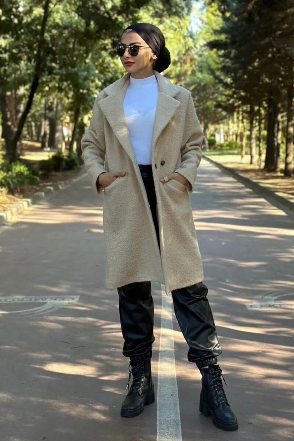 Tesettür Diyarı Oversize Buklet Kaban- Bej Standart (36-42 Uyumlu)