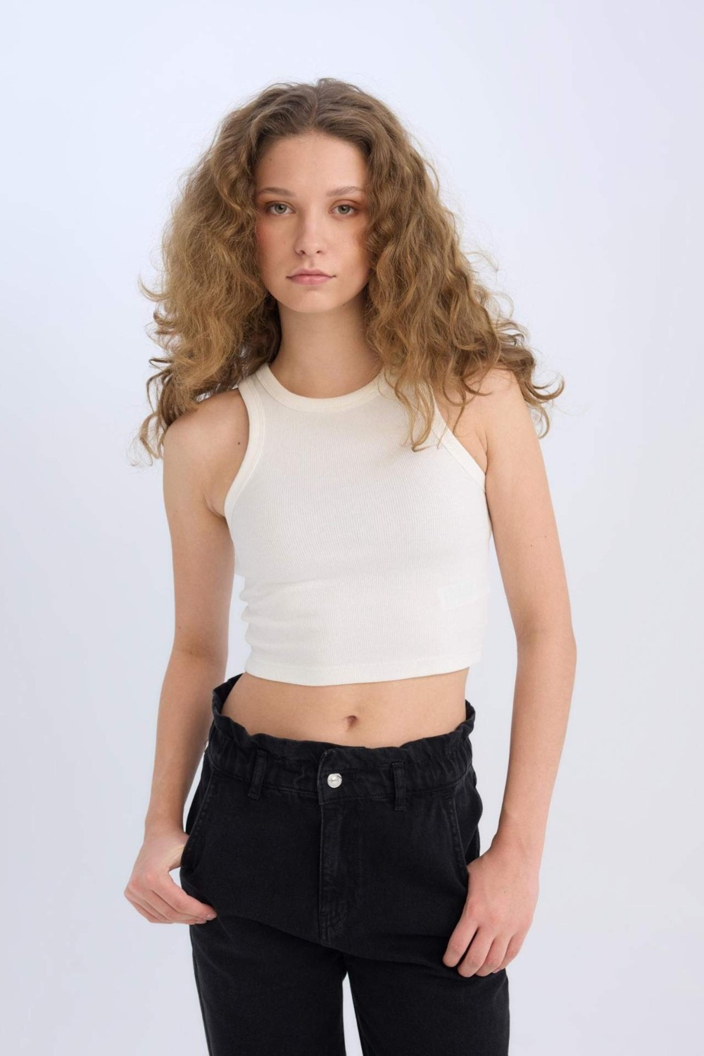 DeFacto Fitted Halter Yaka Fitilli Kaşkorse Atlet U0357AZ25SM görsel 4
