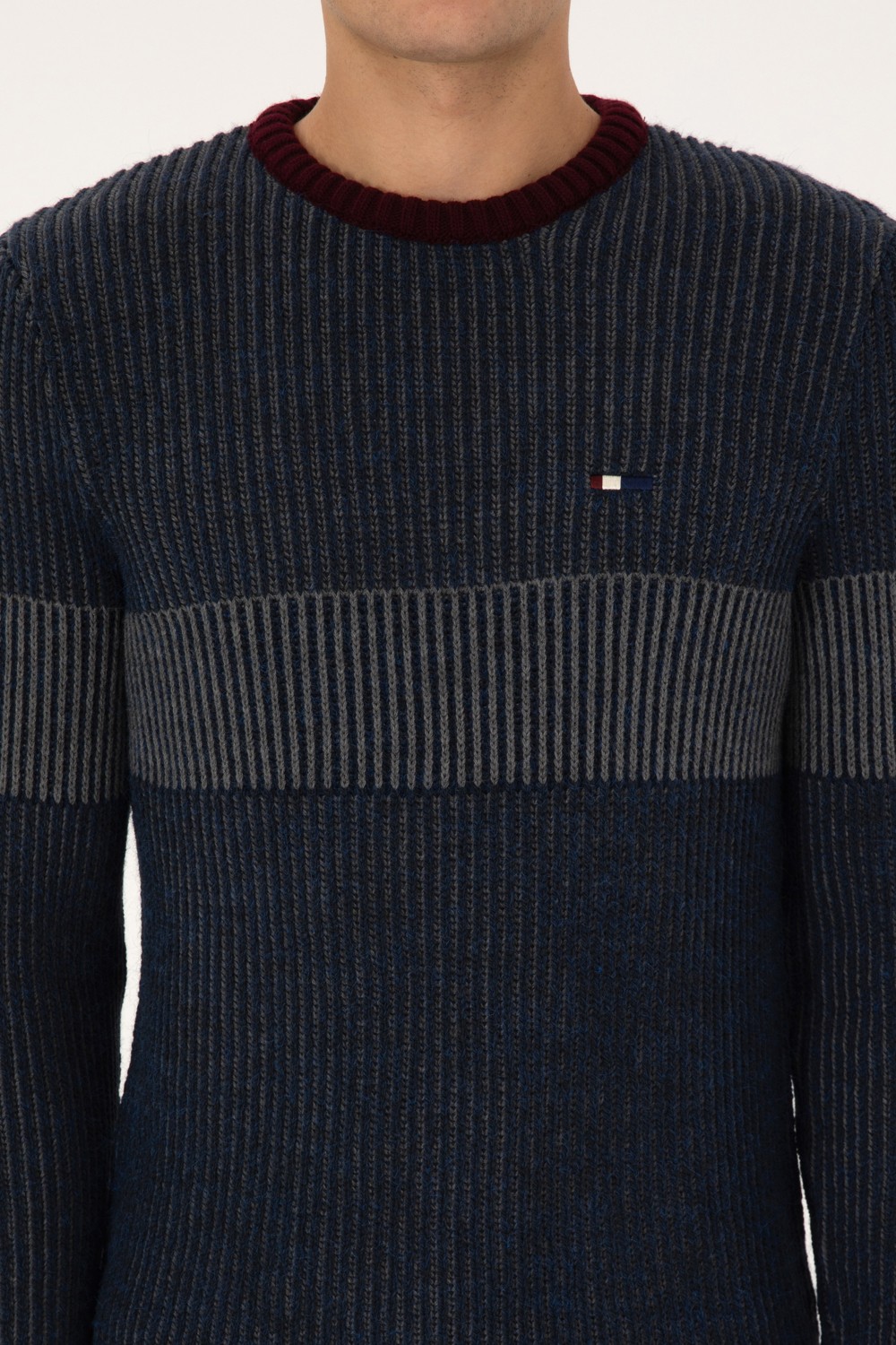 U.S. Polo Assn. Erkek Slim Fit Bisiklet Yaka Lacivert Kazak 50314958-VR033 görsel 6