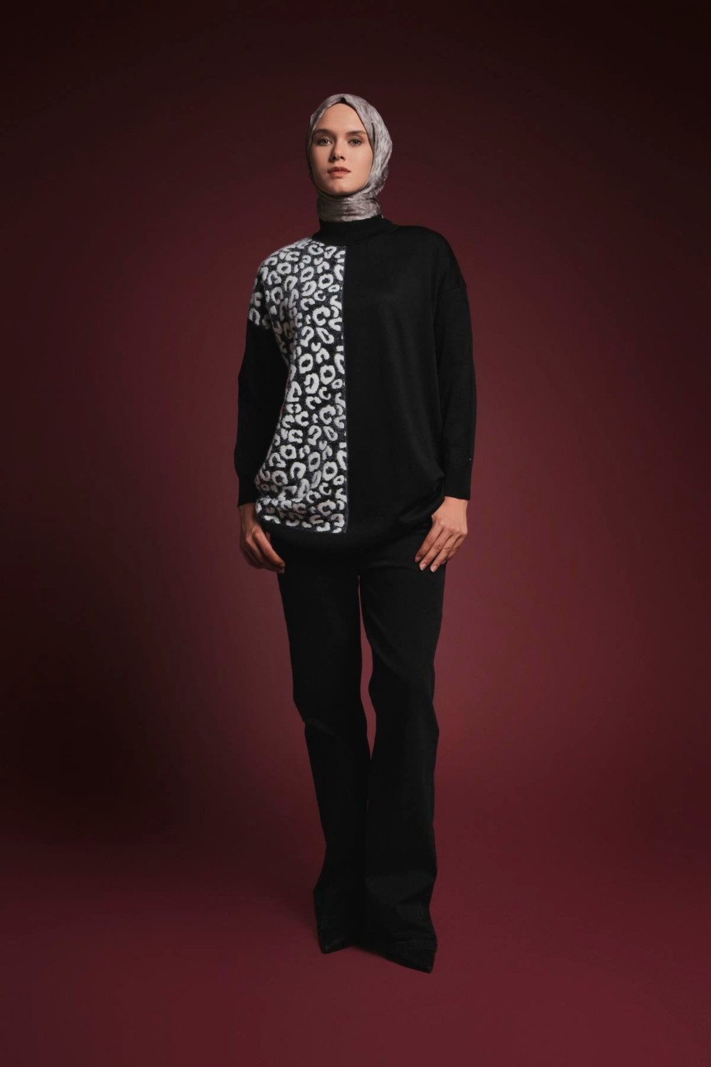 Armine Trend Leopar Desenli Balıkçı Yaka Triko Tunik Siyah 25YTD4110