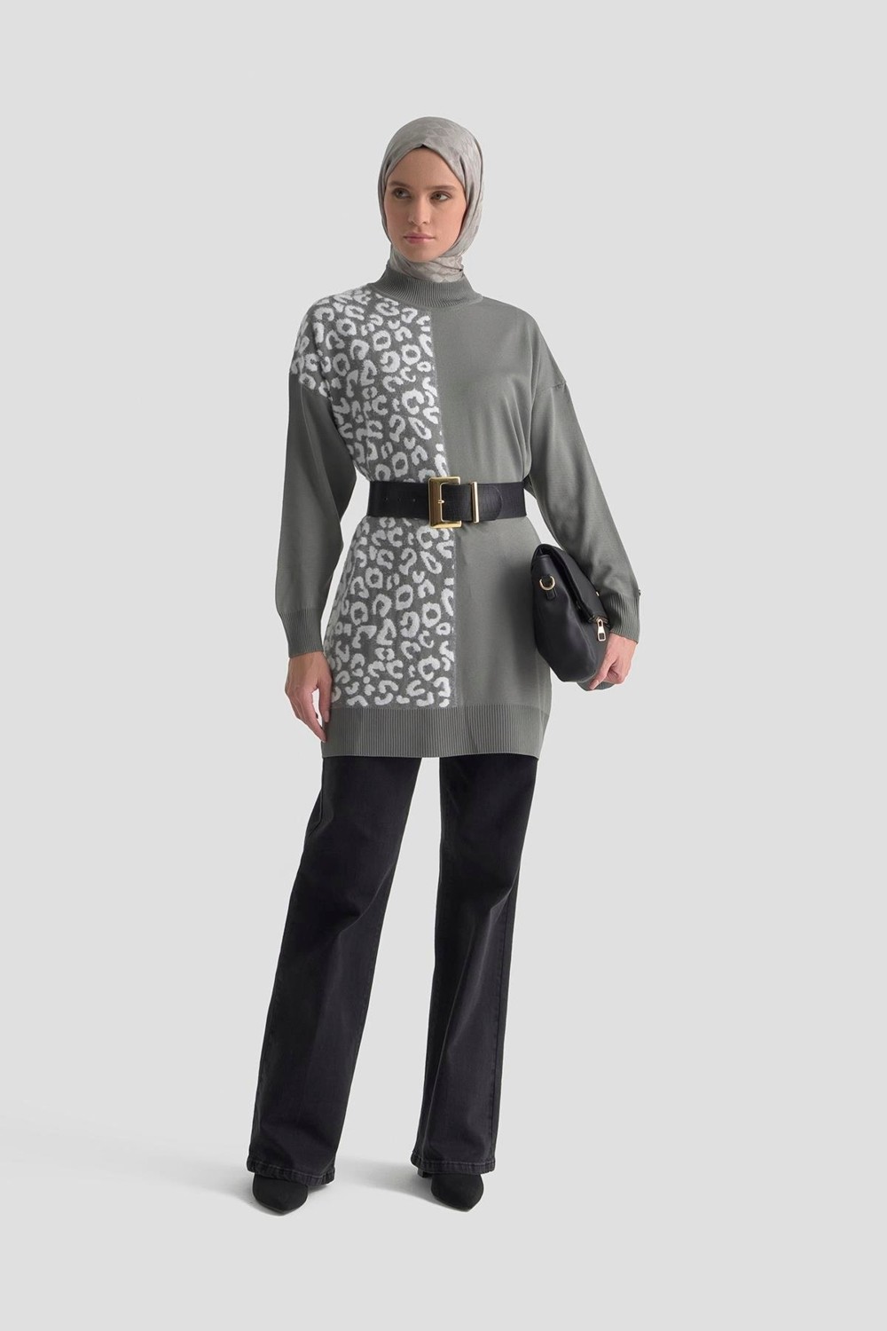 Armine Trend Leopar Desenli Balıkçı Yaka Triko Tunik Gri 25YTD4110 görsel 2