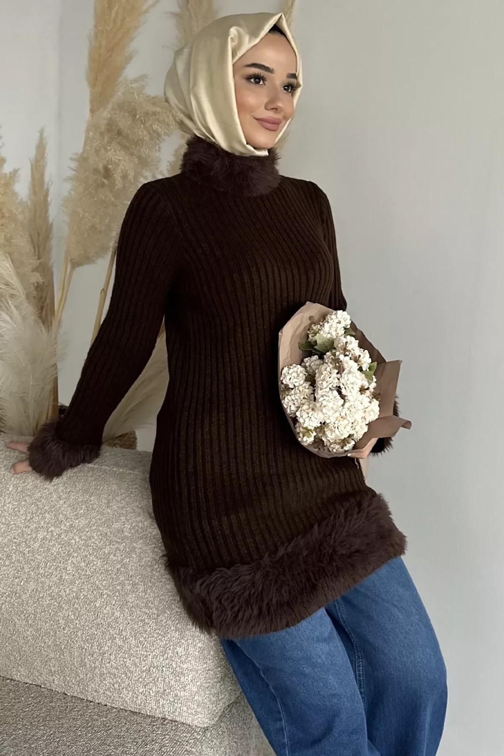 Julude Gülseli Peluş Detaylı Kendinden Çizgi Desenli Tesettür Triko Tunik P-00020134 görsel 2