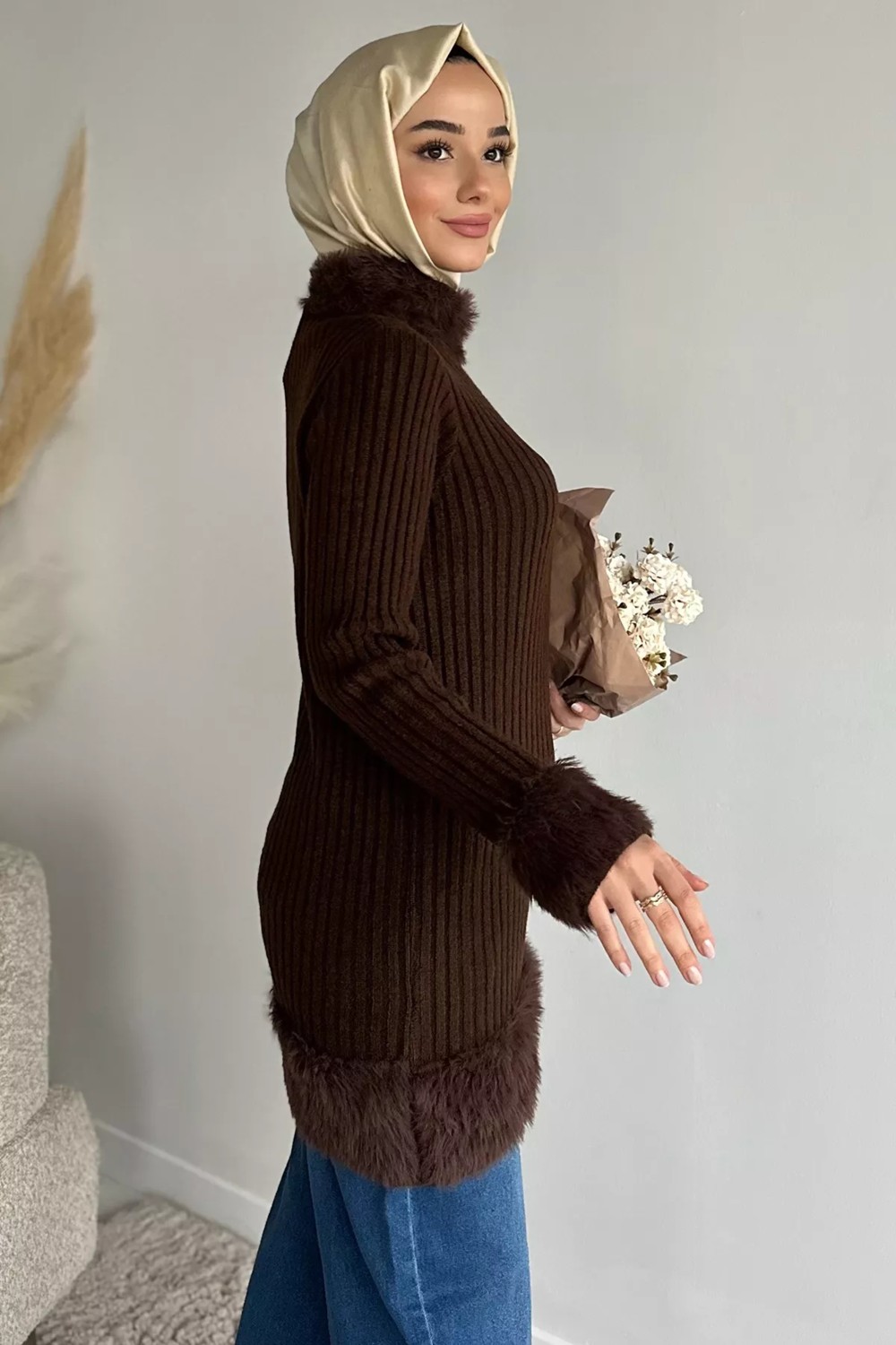 Julude Gülseli Peluş Detaylı Kendinden Çizgi Desenli Tesettür Triko Tunik P-00020134 görsel 4