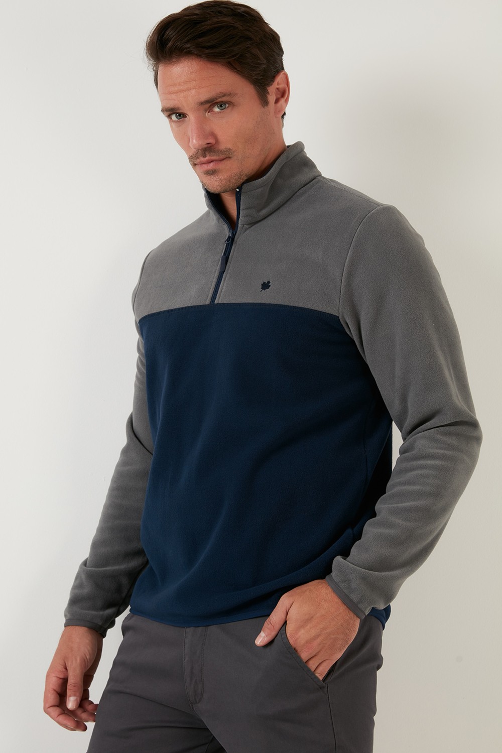 Buratti Regular Fit Fermuarlı Dik Yaka Kışlık Şardonlu Polar Erkek Polar 5906016 görsel 3