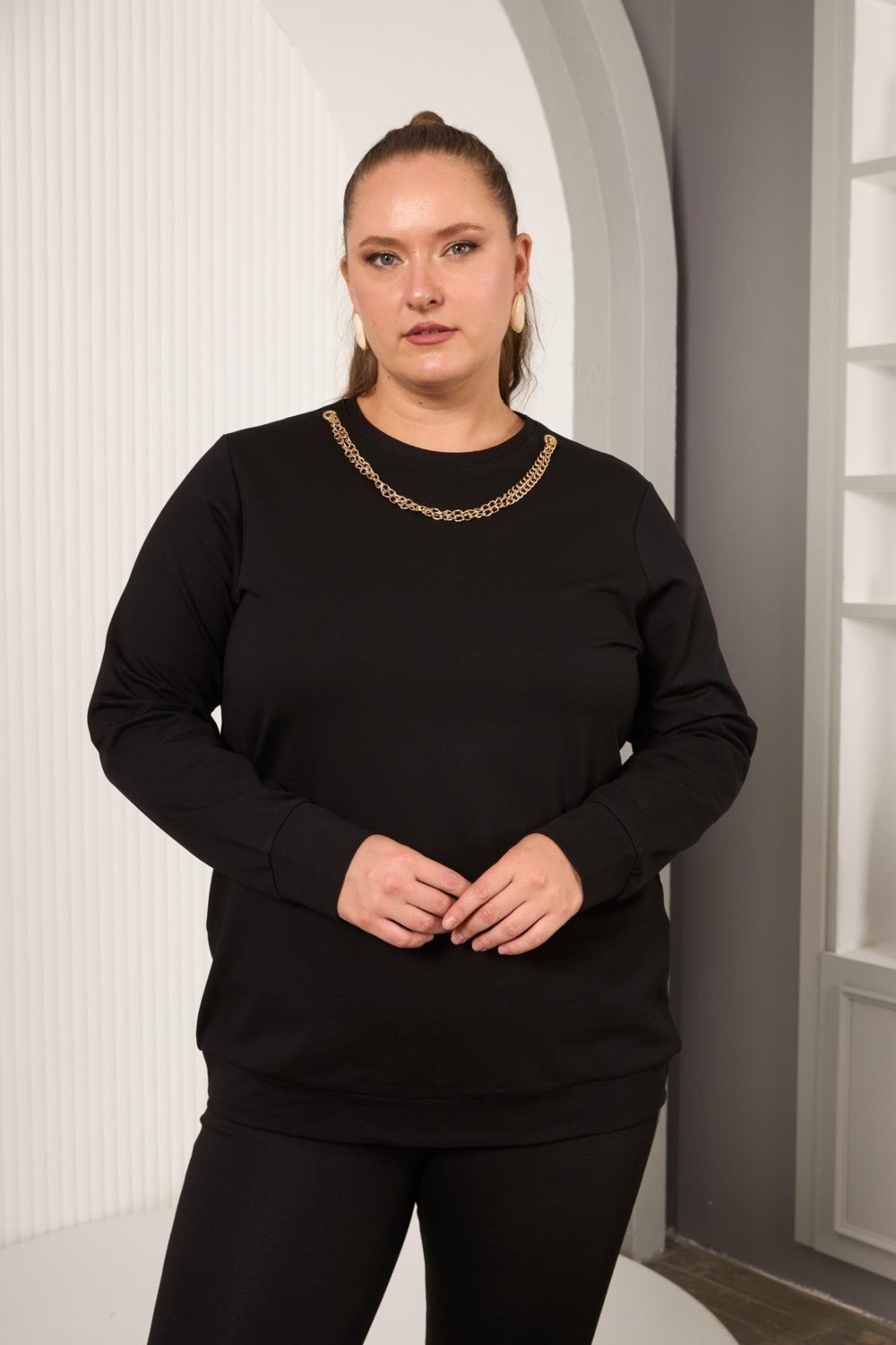Rmg Yaka Zincir Detaylı Büyük Beden Sweatshirt Siyah