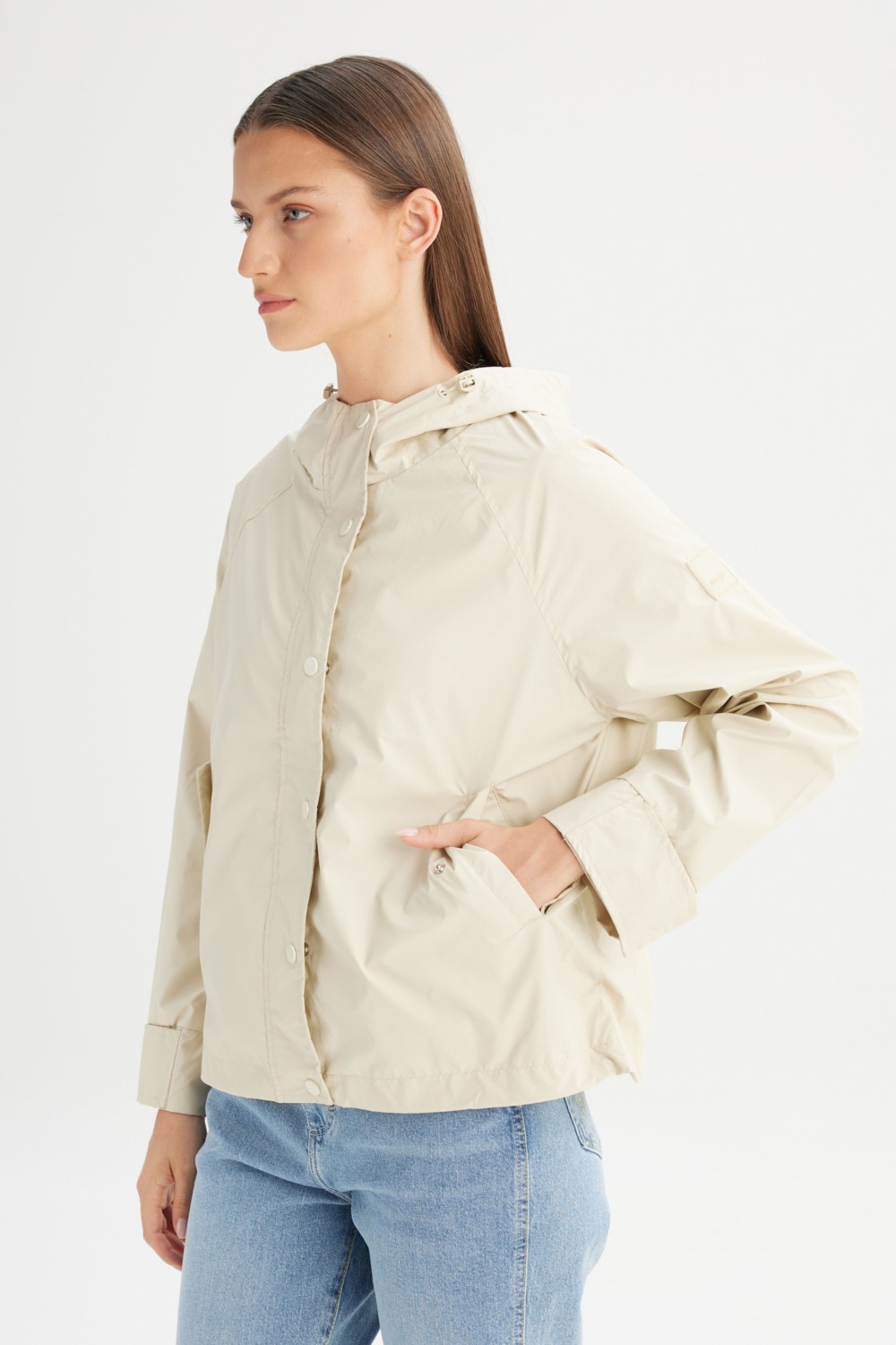 Wrangler Regular Fit Normal Kesim Kapüşonlu Siyah Ince Mont görsel 8