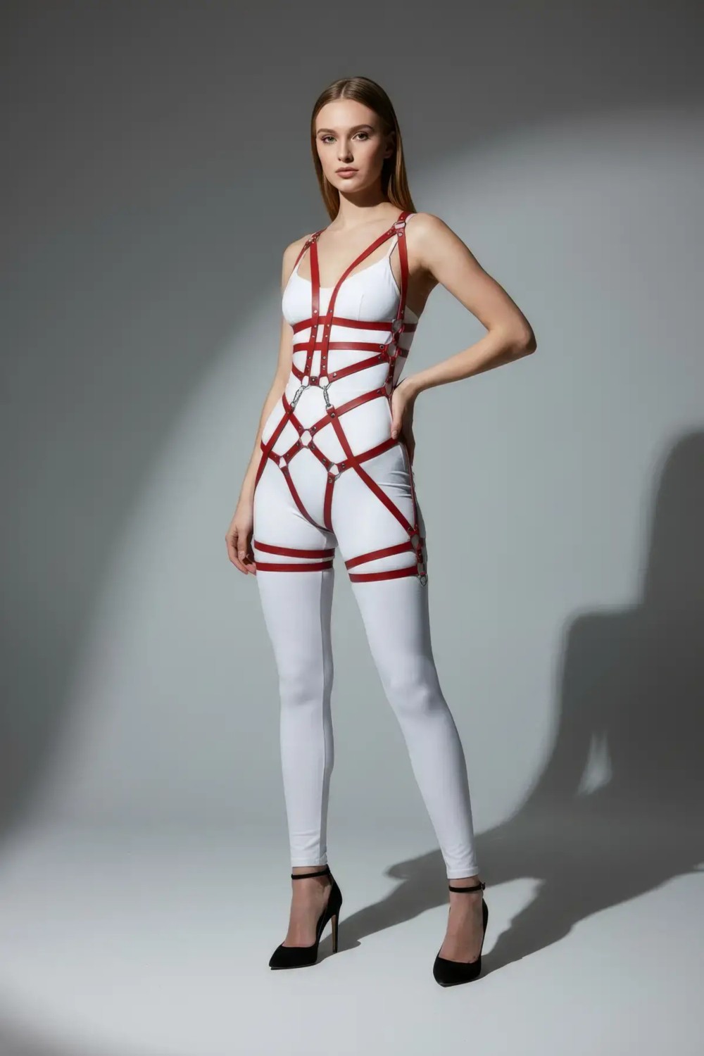 Motto10 Butik Kırmızı Jartiyer Harness Suni Deri Metal Halka Detaylı - APFT502