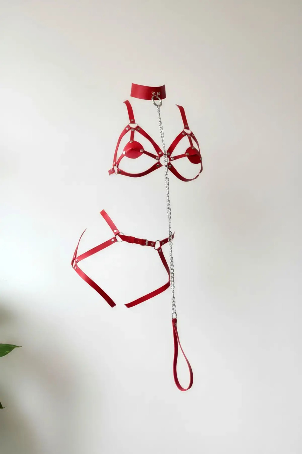 Motto10 Butik Kırmızı Jartiyer Harness Deri Zincir Detaylı Vücut Takımı - APFT311