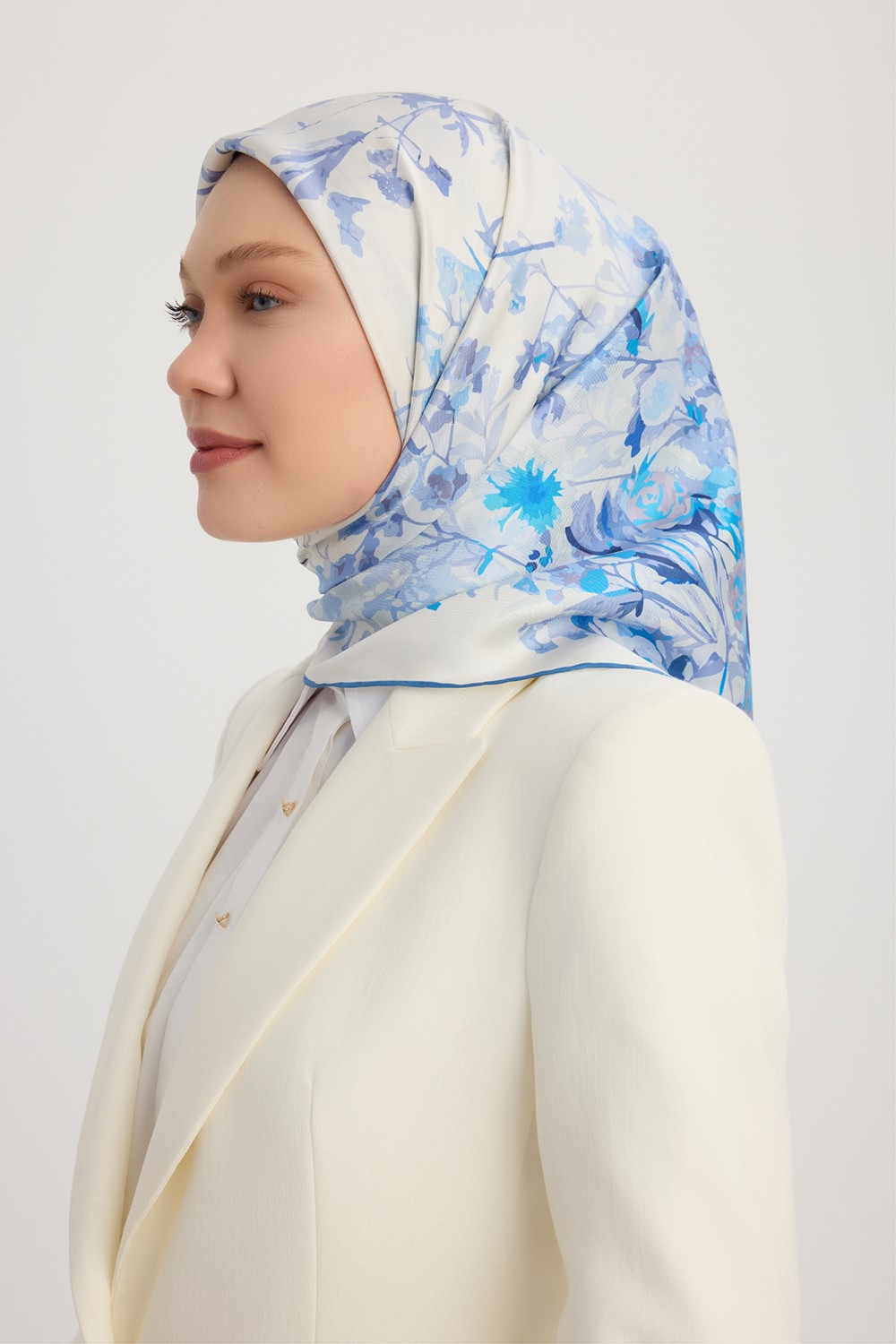 Schaless Pastoral - Indigo - %100 Ipek Twill Eşarp - 90X90 cm