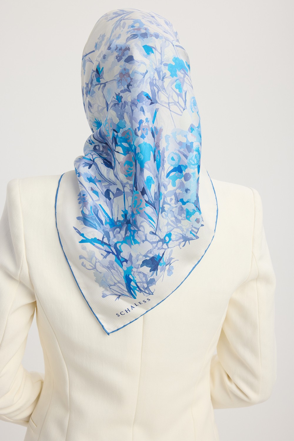Schaless Pastoral - Indigo - %100 Ipek Twill Eşarp - 90X90 cm görsel 3