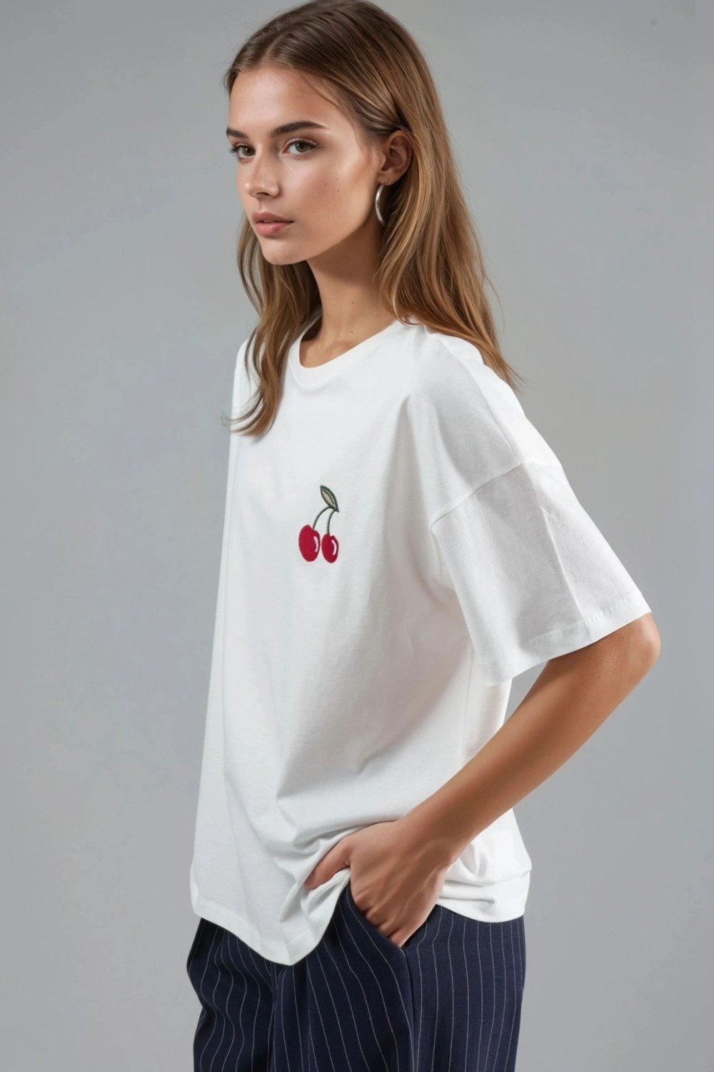 Hiccup Kadın Oversize Nakışlı Örme T-Shirt Tozlu Beyaz görsel 3