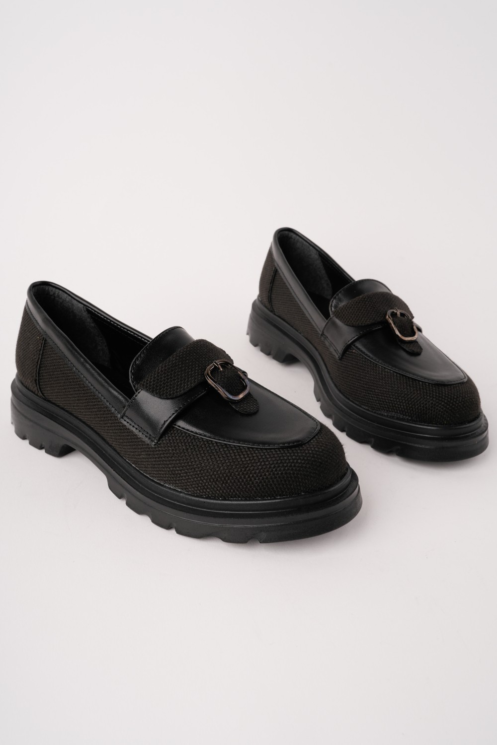 MARSHETTA Nerina Model Deri ve Toka Detaylı Siyah Keten Kadın Loafer Günlük Ayakkabı